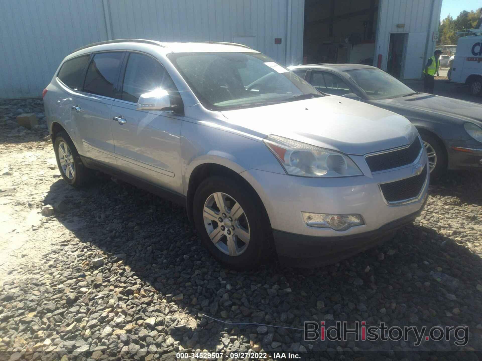 Photo 1GNKVGED5BJ128026 - CHEVROLET TRAVERSE 2011