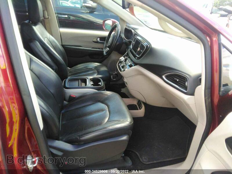 2020 Chrysler PACIFICA (VIN 2C4RC1BG0LR115867) — photo 5 of 11