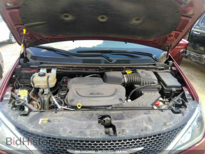2020 Chrysler PACIFICA (VIN 2C4RC1BG0LR115867) — photo 10 of 11