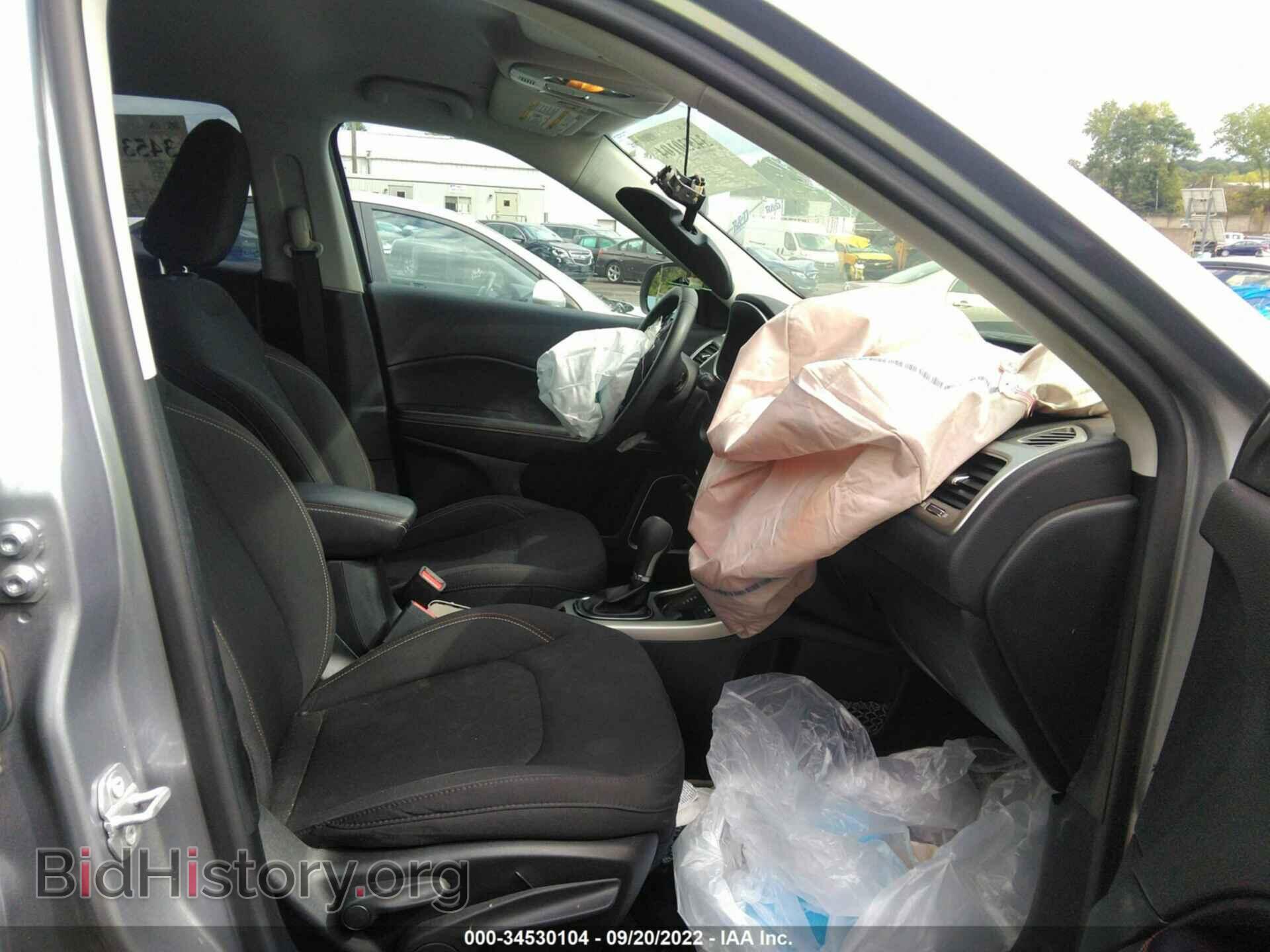 2017 JEEP COMPASS - VIN: 3C4NJDAB6HT667955 - Фото 5