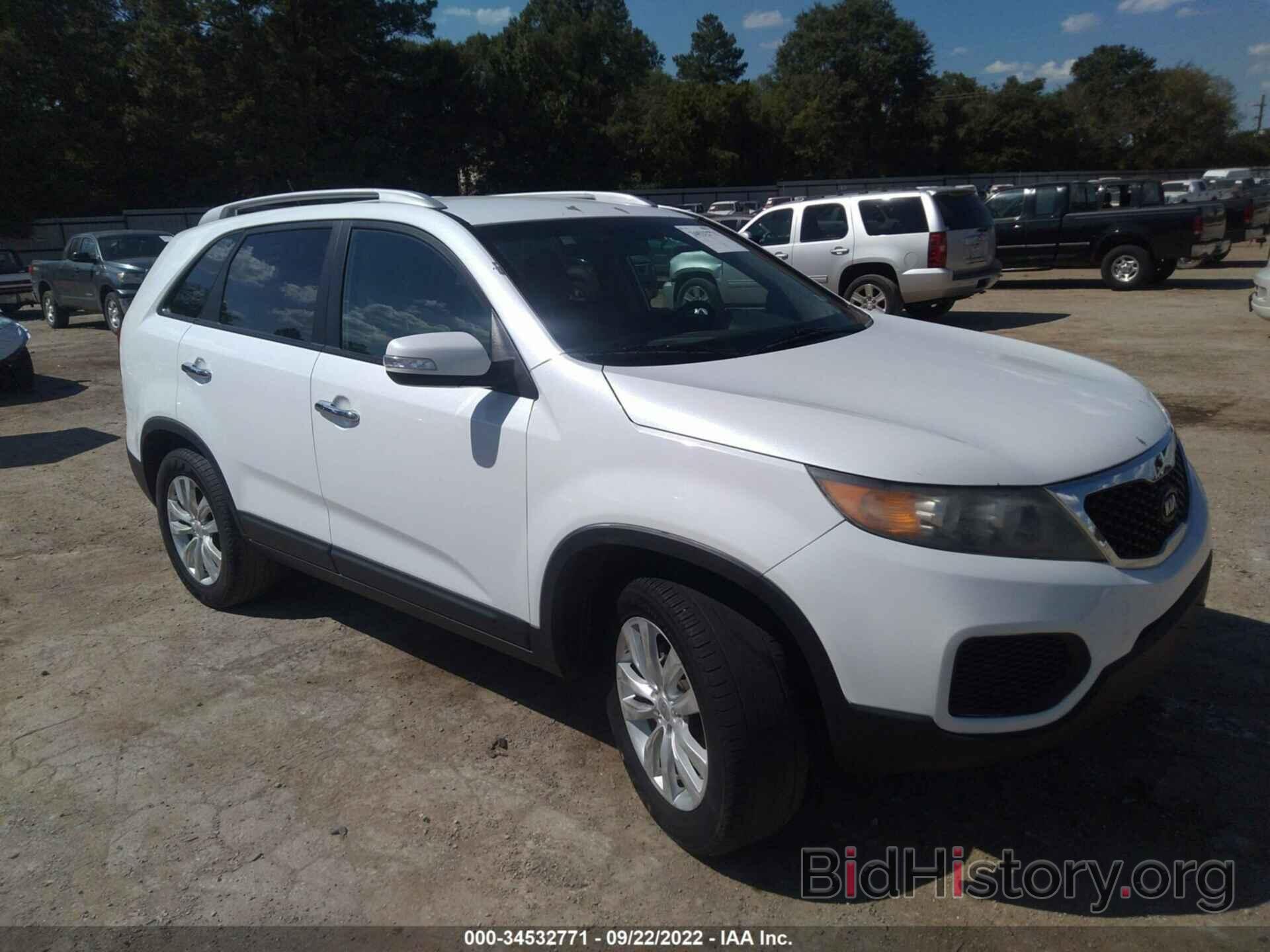 Photo 5XYKT4A21BG069087 - KIA SORENTO 2011