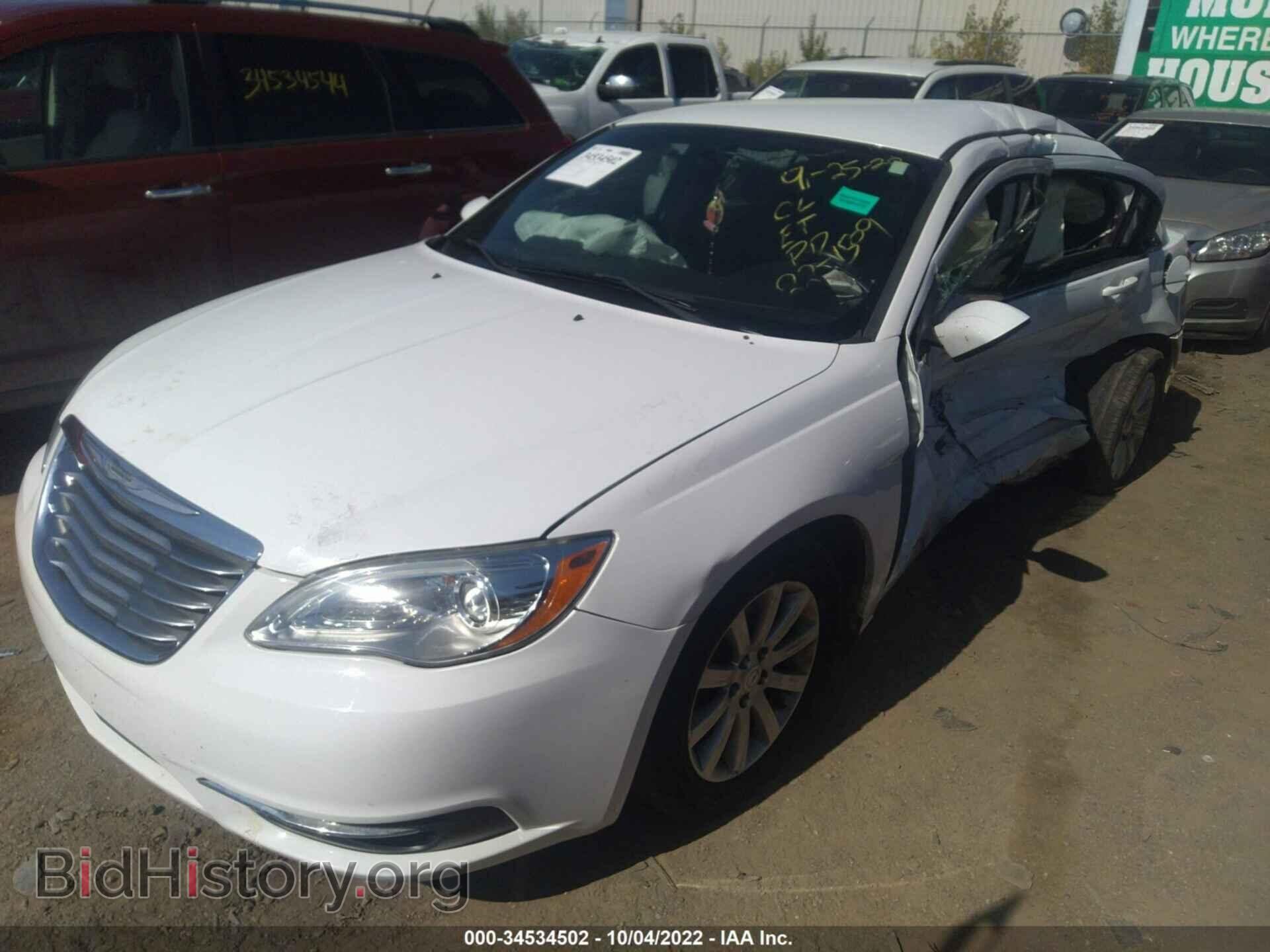 2012 CHRYSLER 200 - VIN: 1C3CCBBB1CN107410 - Фото 2