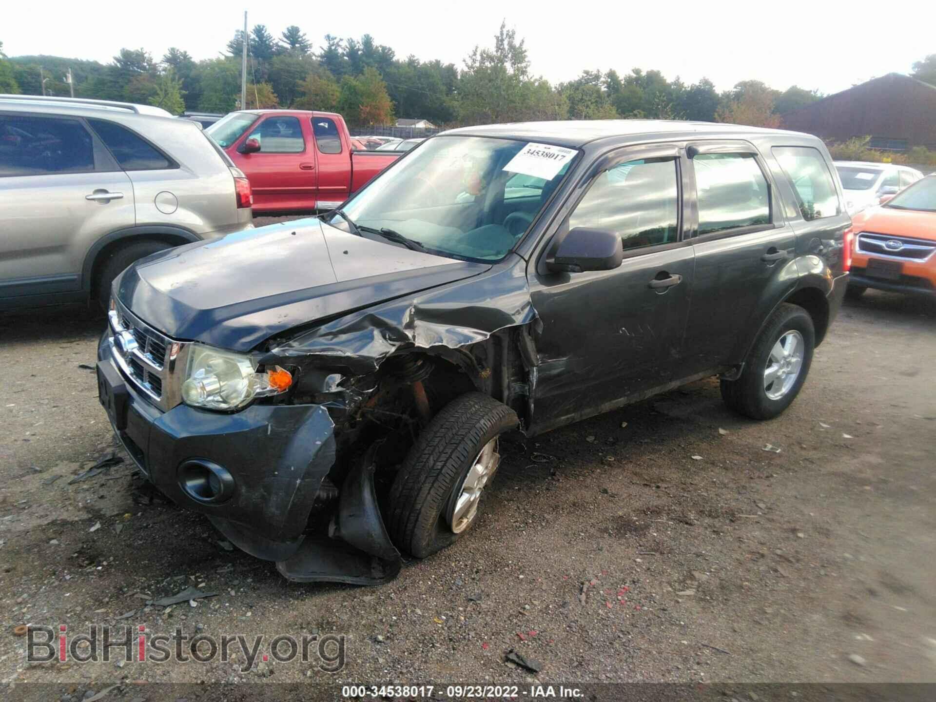 2009 FORD ESCAPE - VIN: 1FMCU92799KD05073 - Фото 2