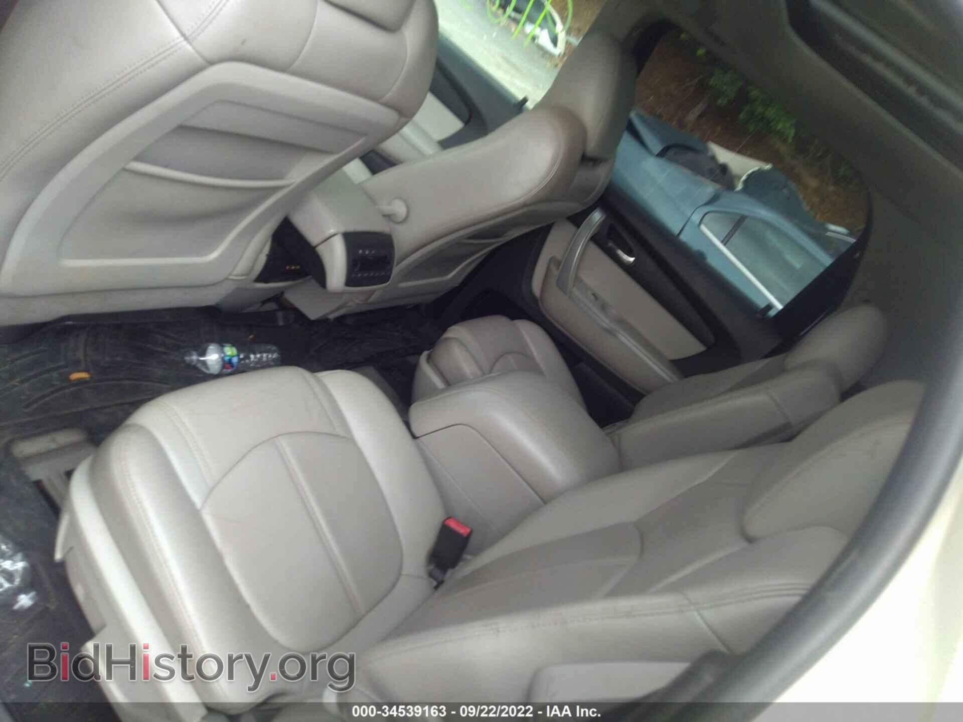 2010 GMC ACADIA - VIN: 1GKLVMED0AJ168819 - Фото 8
