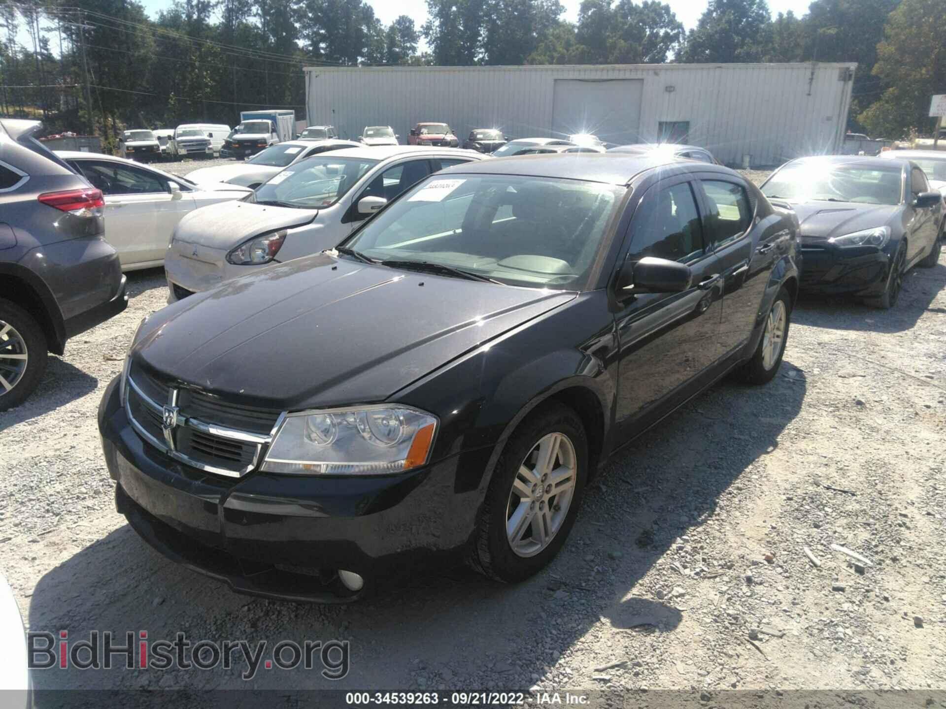 2010 DODGE AVENGER - VIN: 1B3CC5FBXAN121411 - Photo 2
