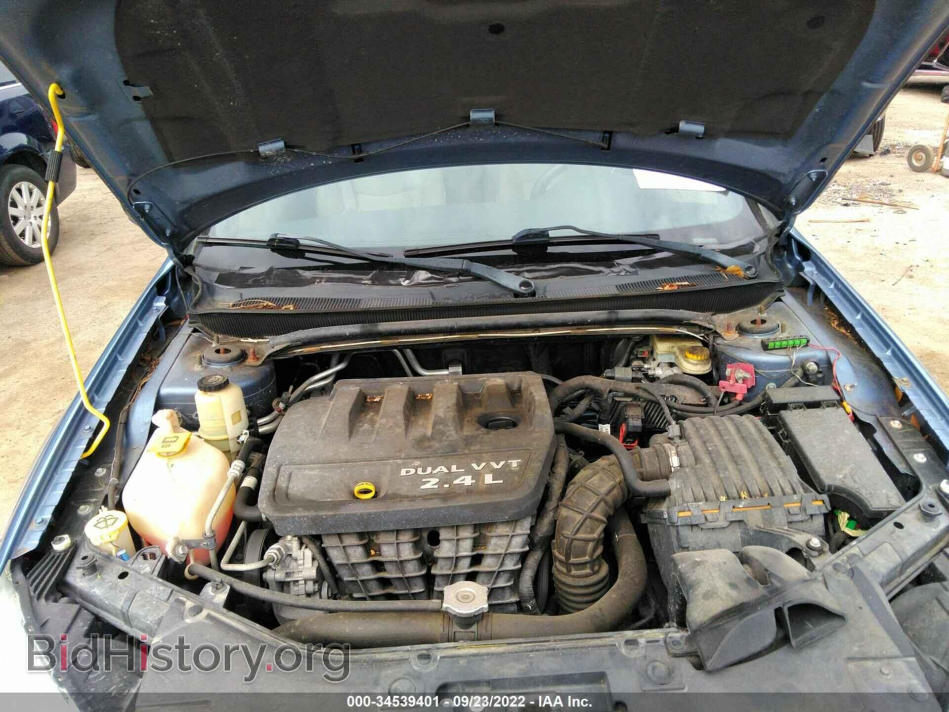 2011 CHRYSLER 200 - VIN: 1C3BC2EB9BN532251 - Photo 10