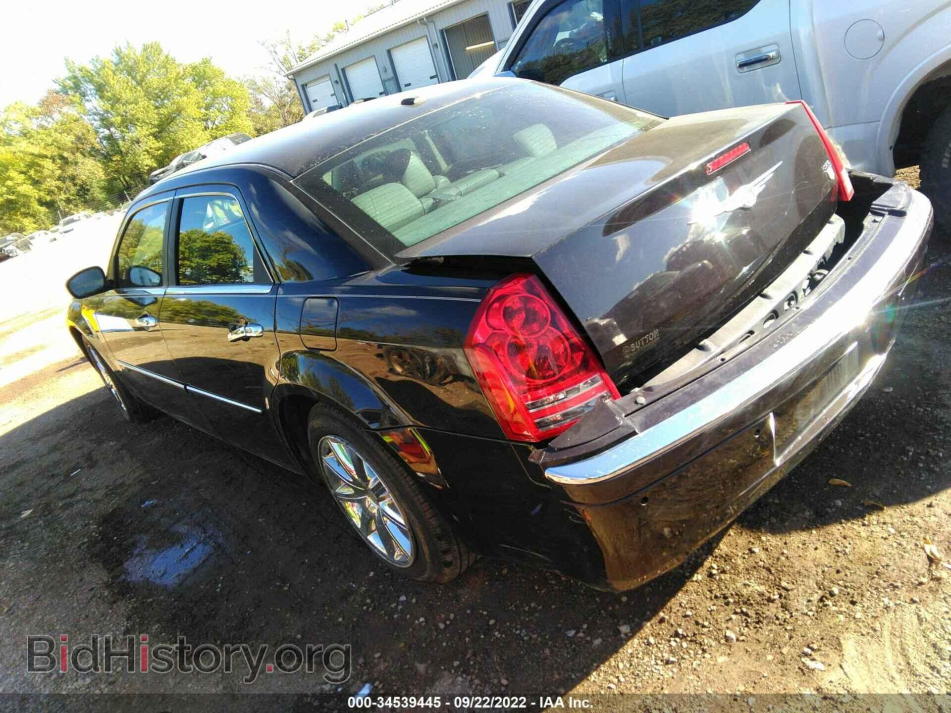 2010 CHRYSLER 300 - VIN: 2C3CA6CT5AH199213 - Фото 3
