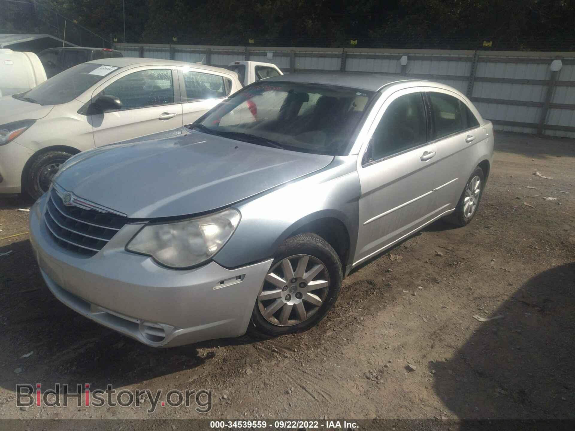 2010 CHRYSLER SEBRING - VIN: 1C3CC4FB4AN179799 - Фото 2