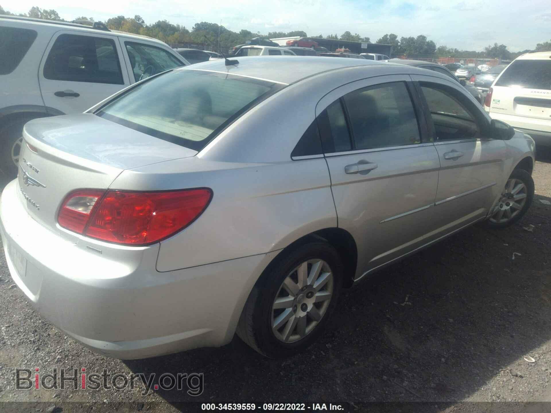 2010 CHRYSLER SEBRING - VIN: 1C3CC4FB4AN179799 - Фото 4