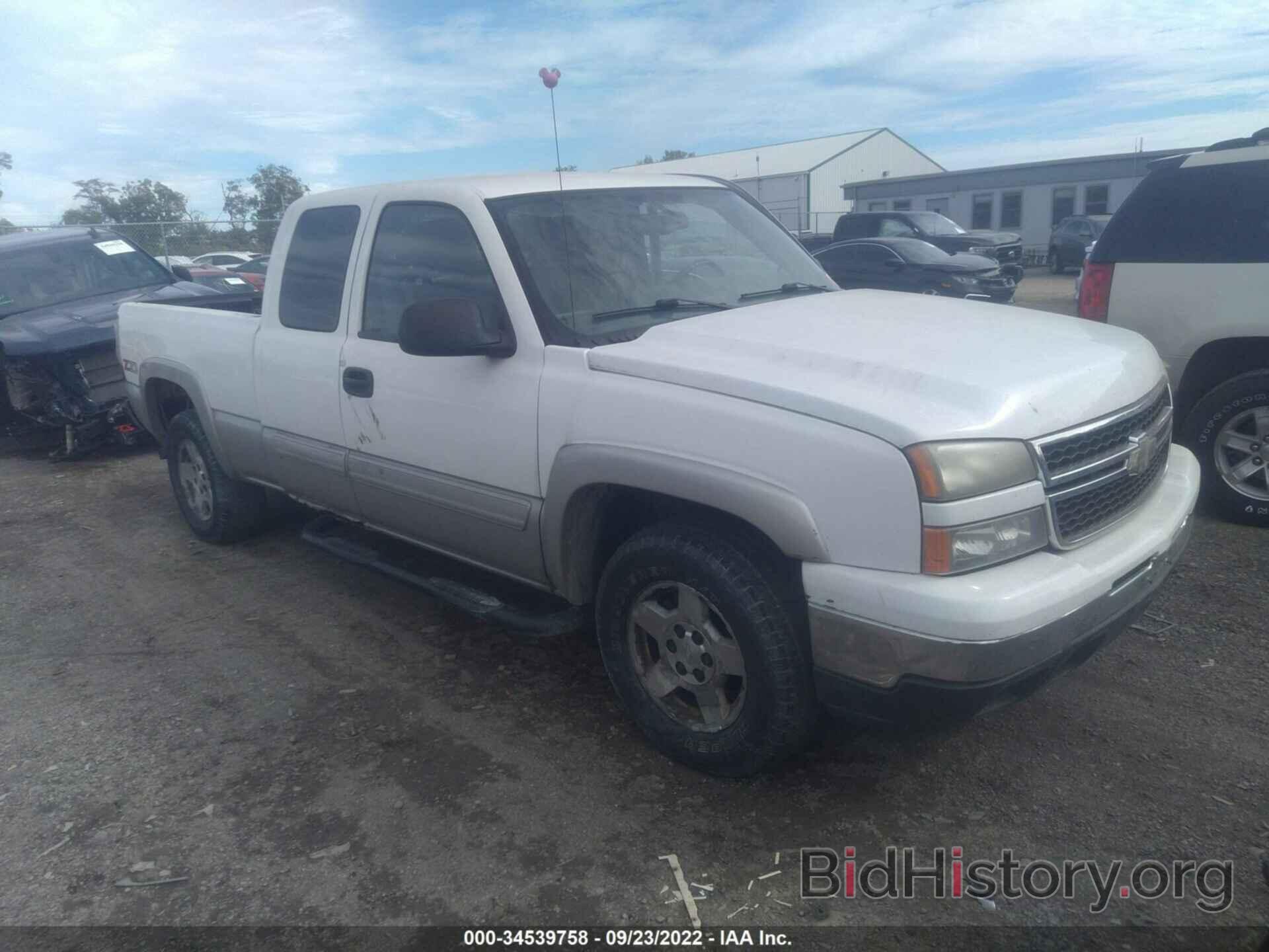 Photo 1GCEK19B96Z128817 - CHEVROLET SILVERADO 1500 2006