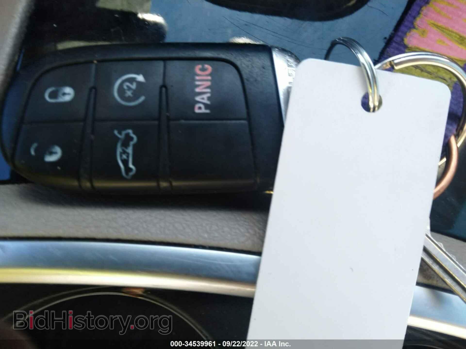 2013 CHRYSLER 300 - VIN: 2C3CCARG2DH666325 - Фото 11