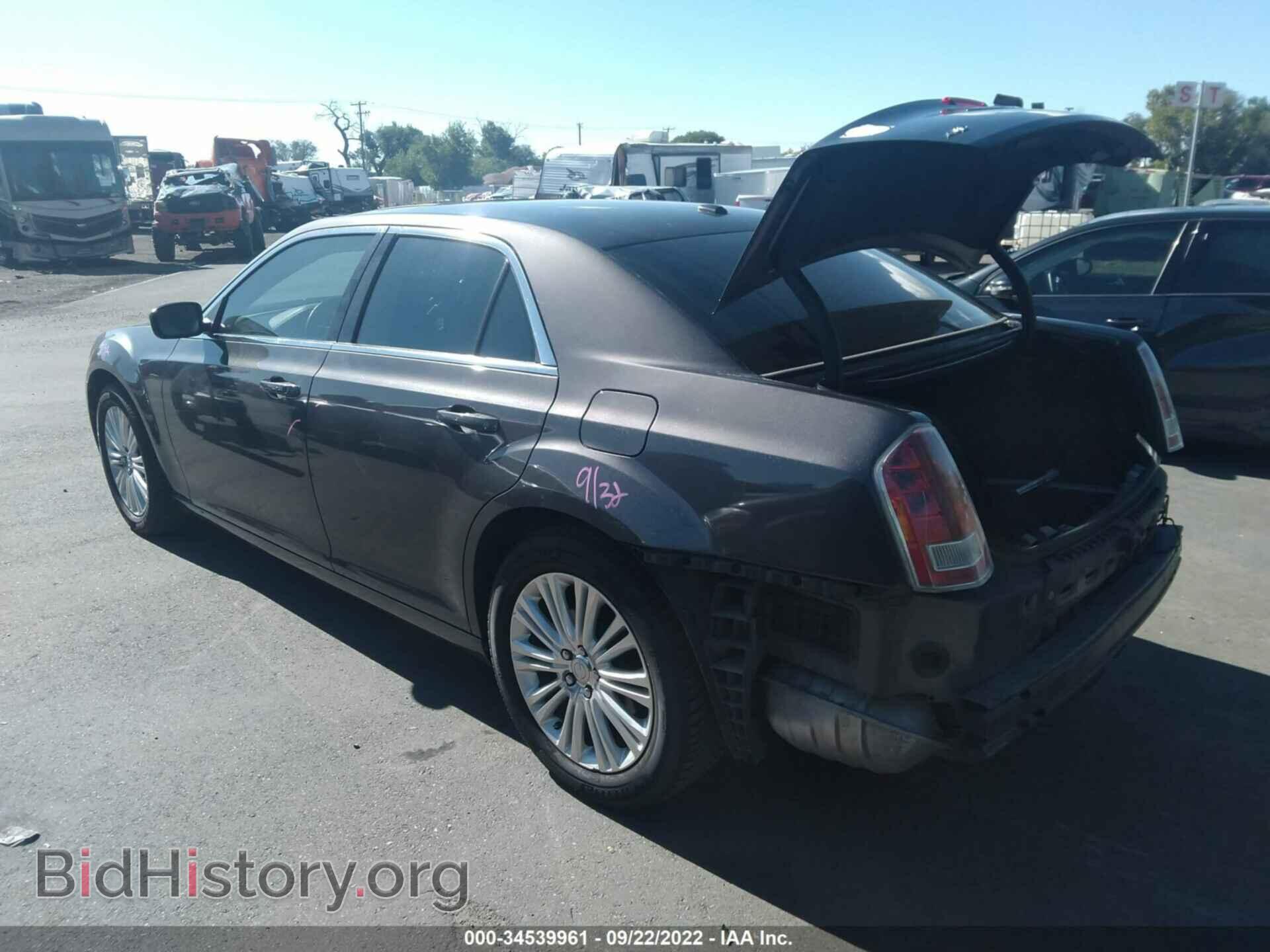 2013 CHRYSLER 300 - VIN: 2C3CCARG2DH666325 - Фото 3