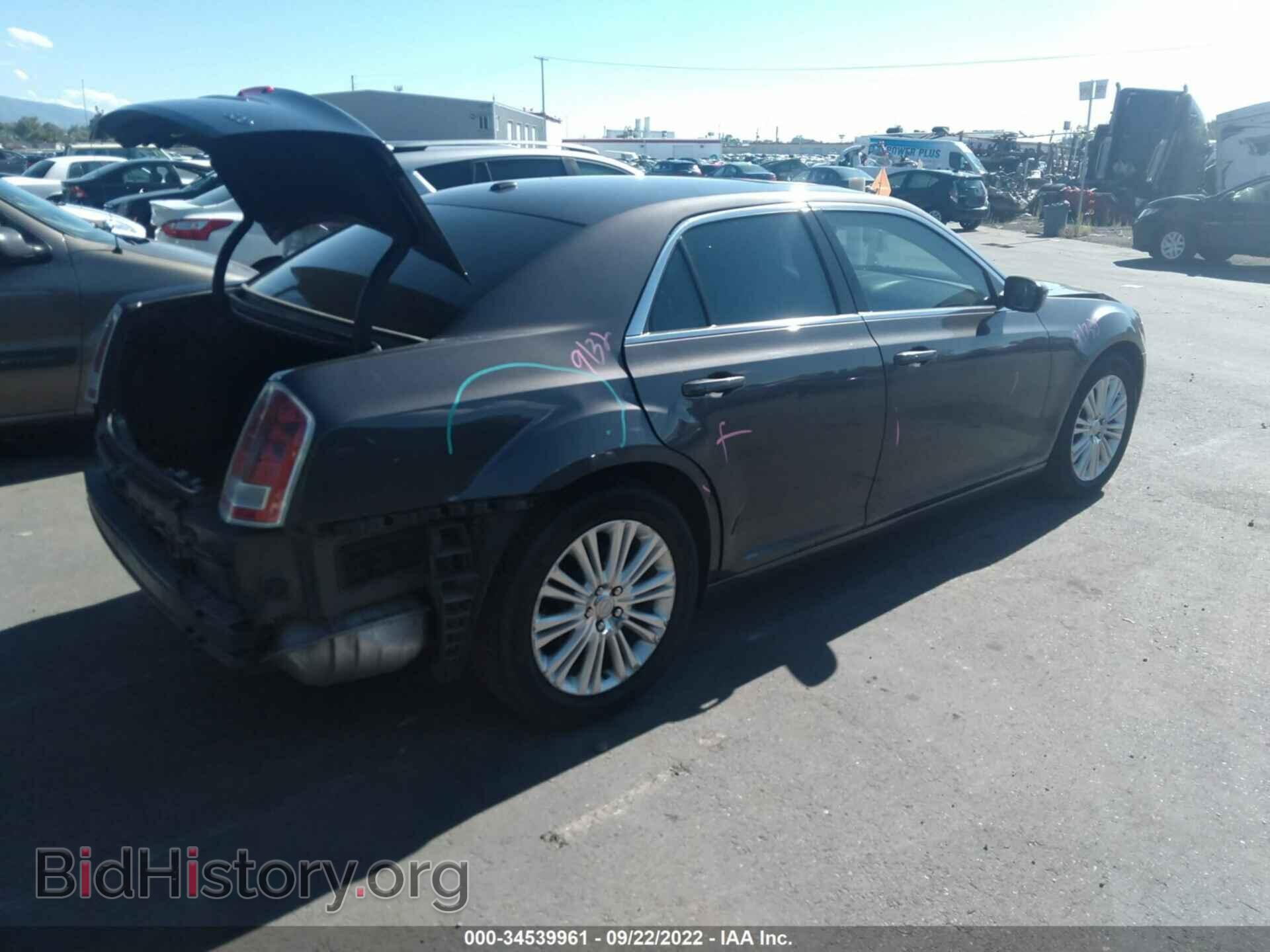 2013 CHRYSLER 300 - VIN: 2C3CCARG2DH666325 - Фото 4