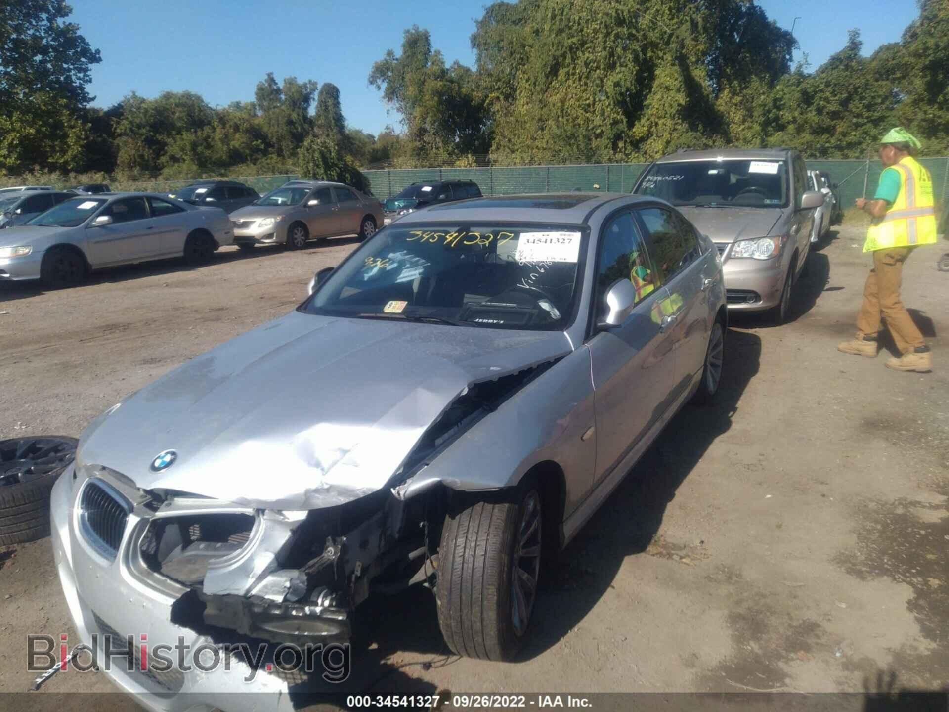 2011 BMW 3 SERIES - VIN: WBAPH7C54BE678423 - Фото 2