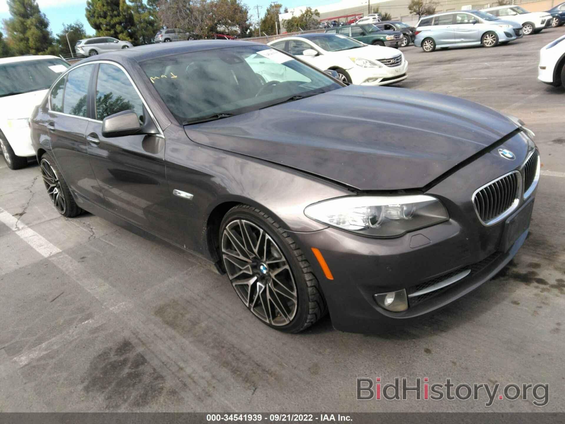 Photo WBAFR7C58BC601963 - BMW 5 SERIES 2011