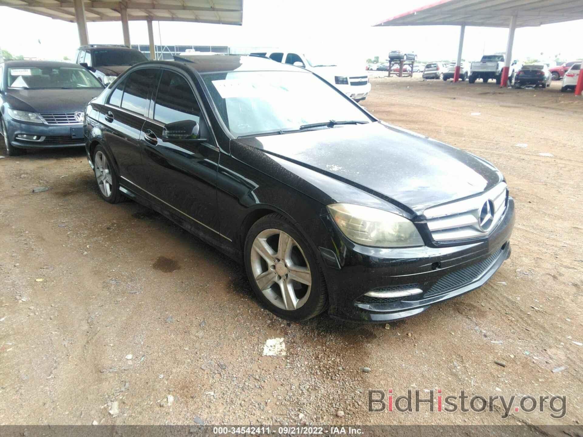 Photo WDDGF5EB5BR138478 - MERCEDES-BENZ C-CLASS 2011