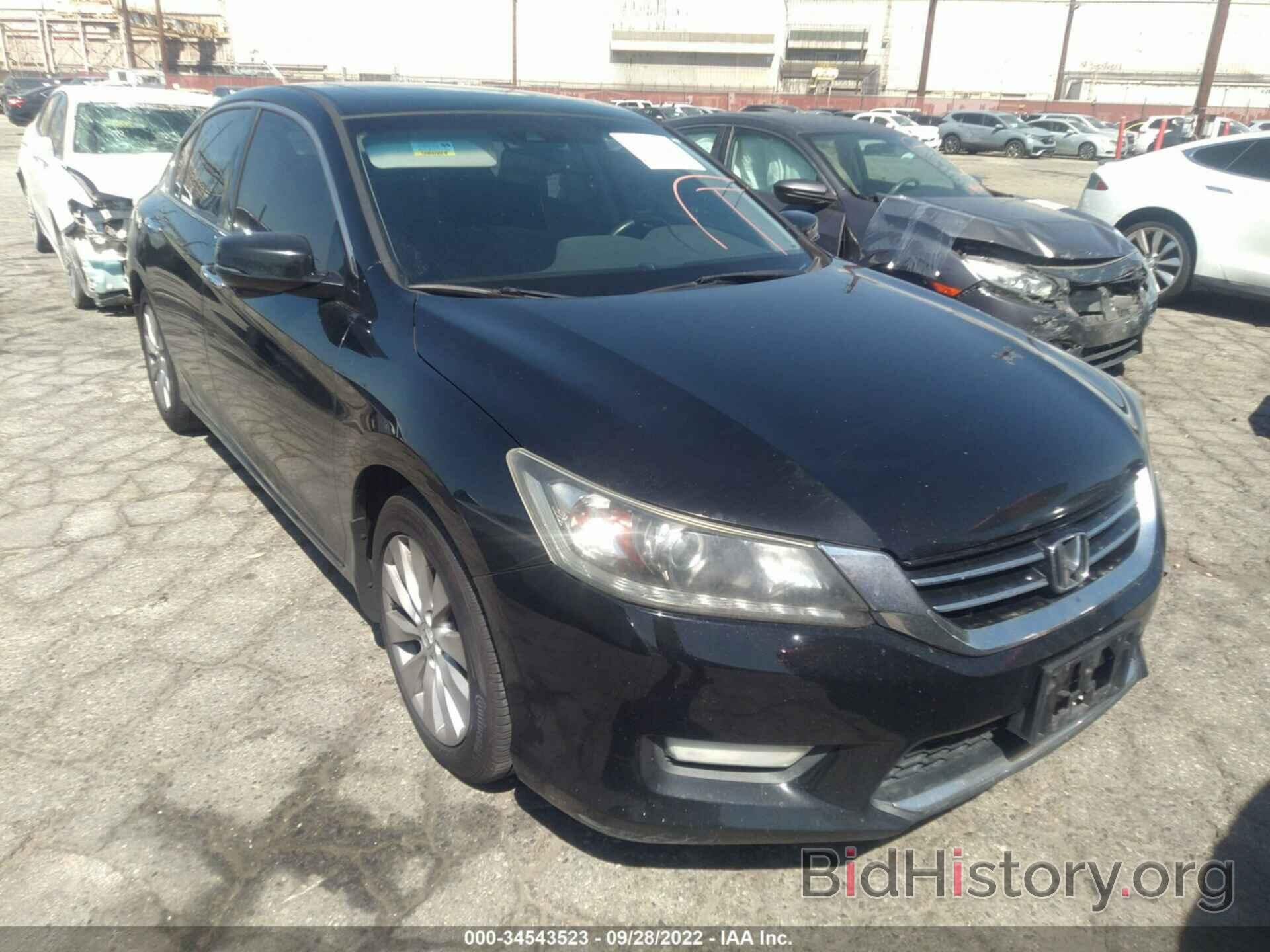 Фотография 1HGCR3F85DA028332 - HONDA ACCORD SDN 2013