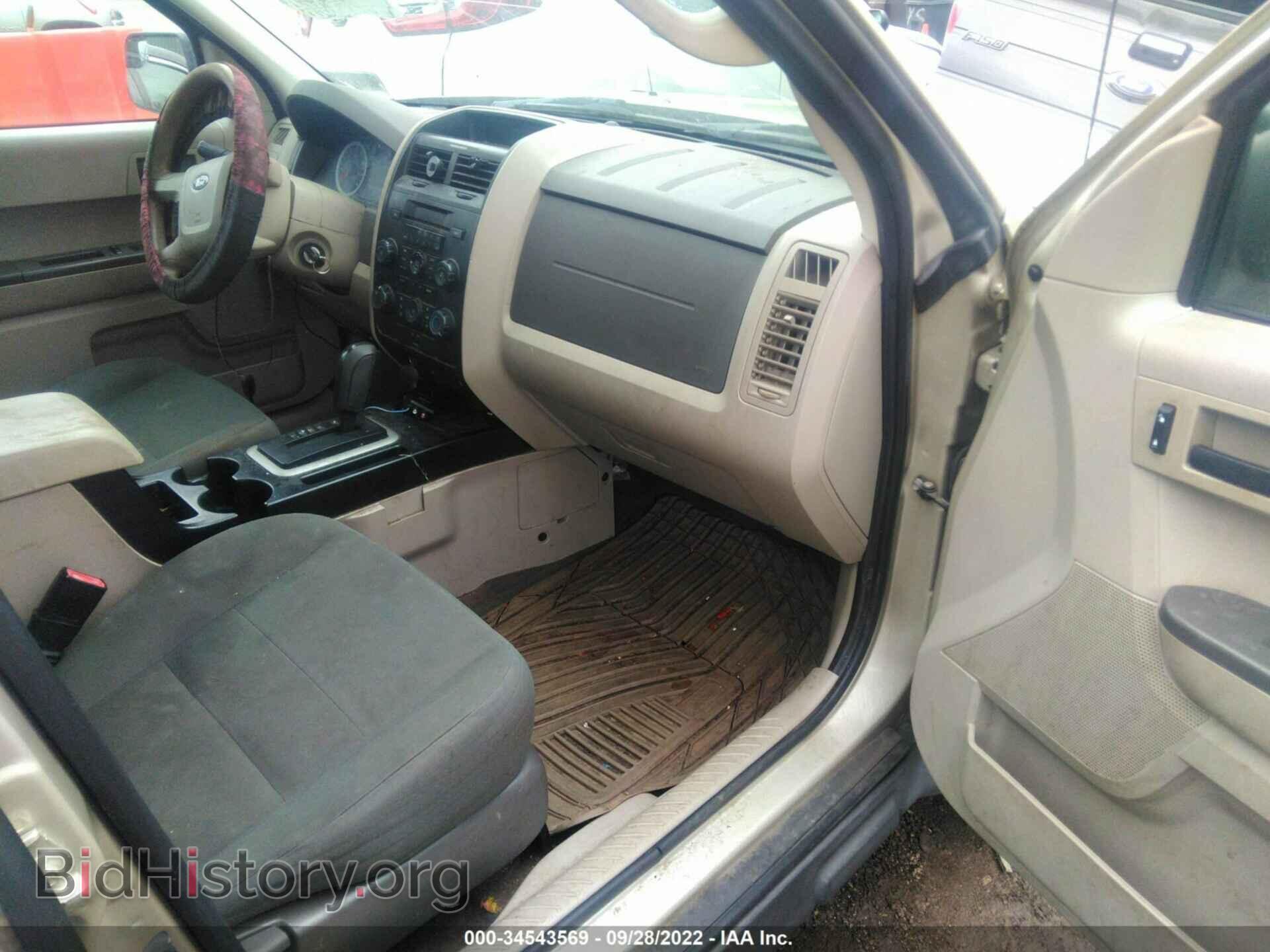2011 FORD ESCAPE - VIN: 1FMCU0C76BKC40702 - Фото 5