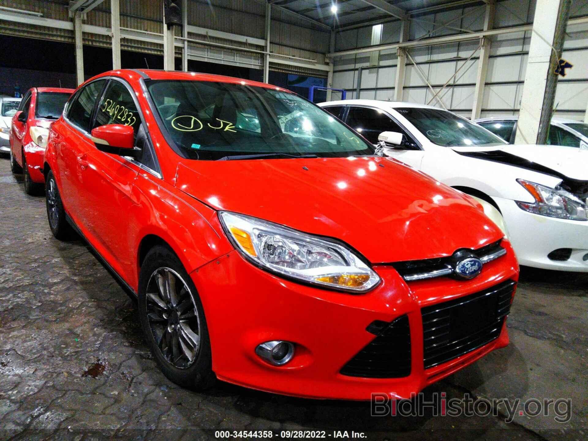 Photo 00AHP3M23CL135784 - FORD FOCUS 2012