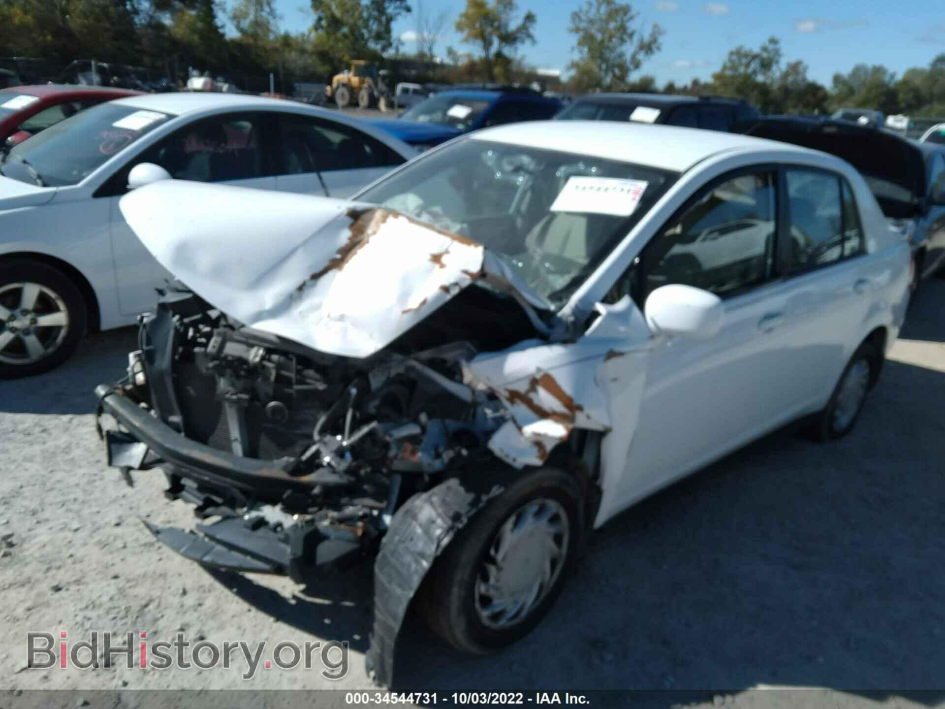 2009 NISSAN VERSA - VIN: 3N1BC11E59L448057 - Фото 2