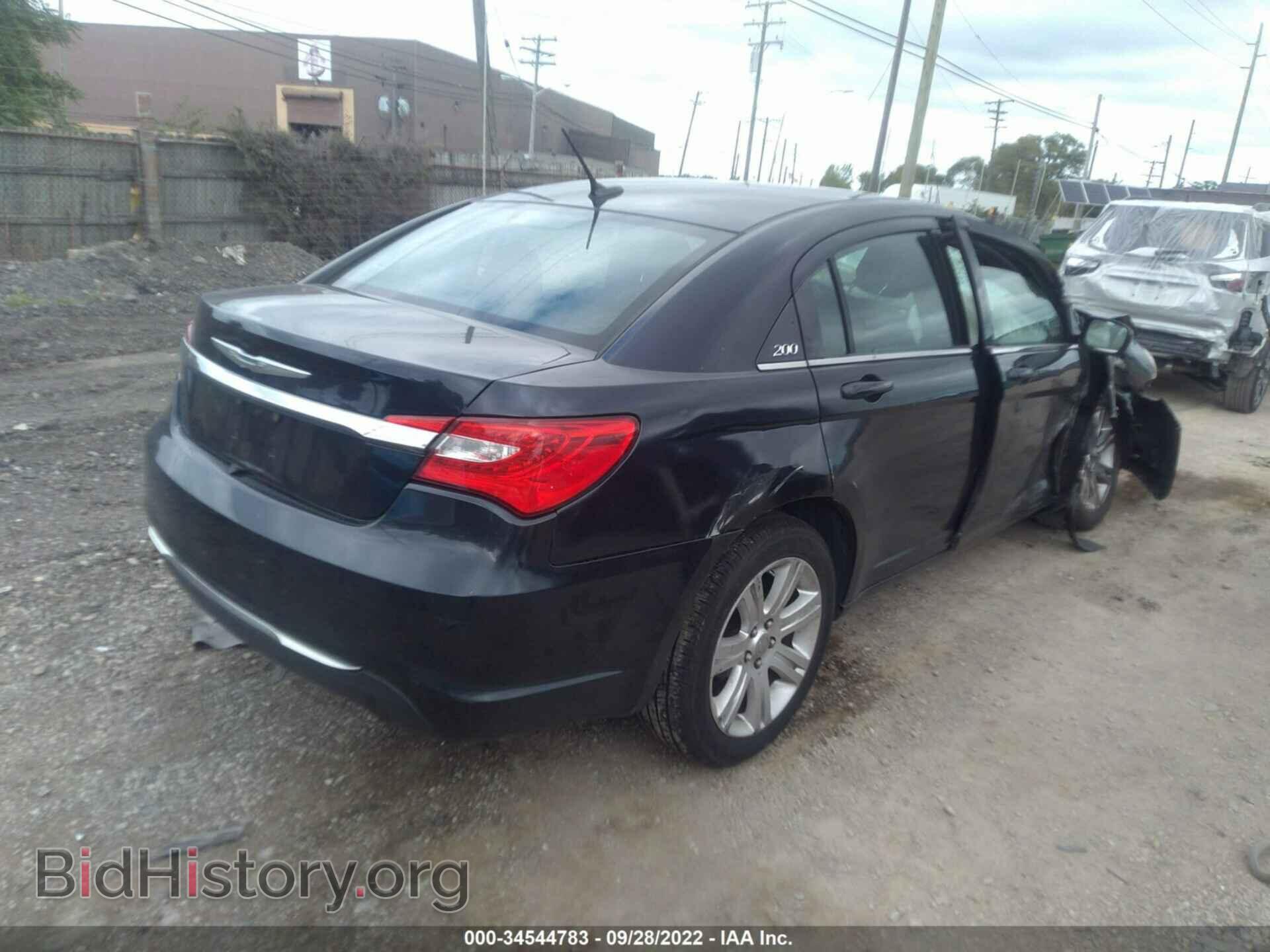 2011 CHRYSLER 200 - VIN: 1C3BC1FB5BN594397 - Фото 4