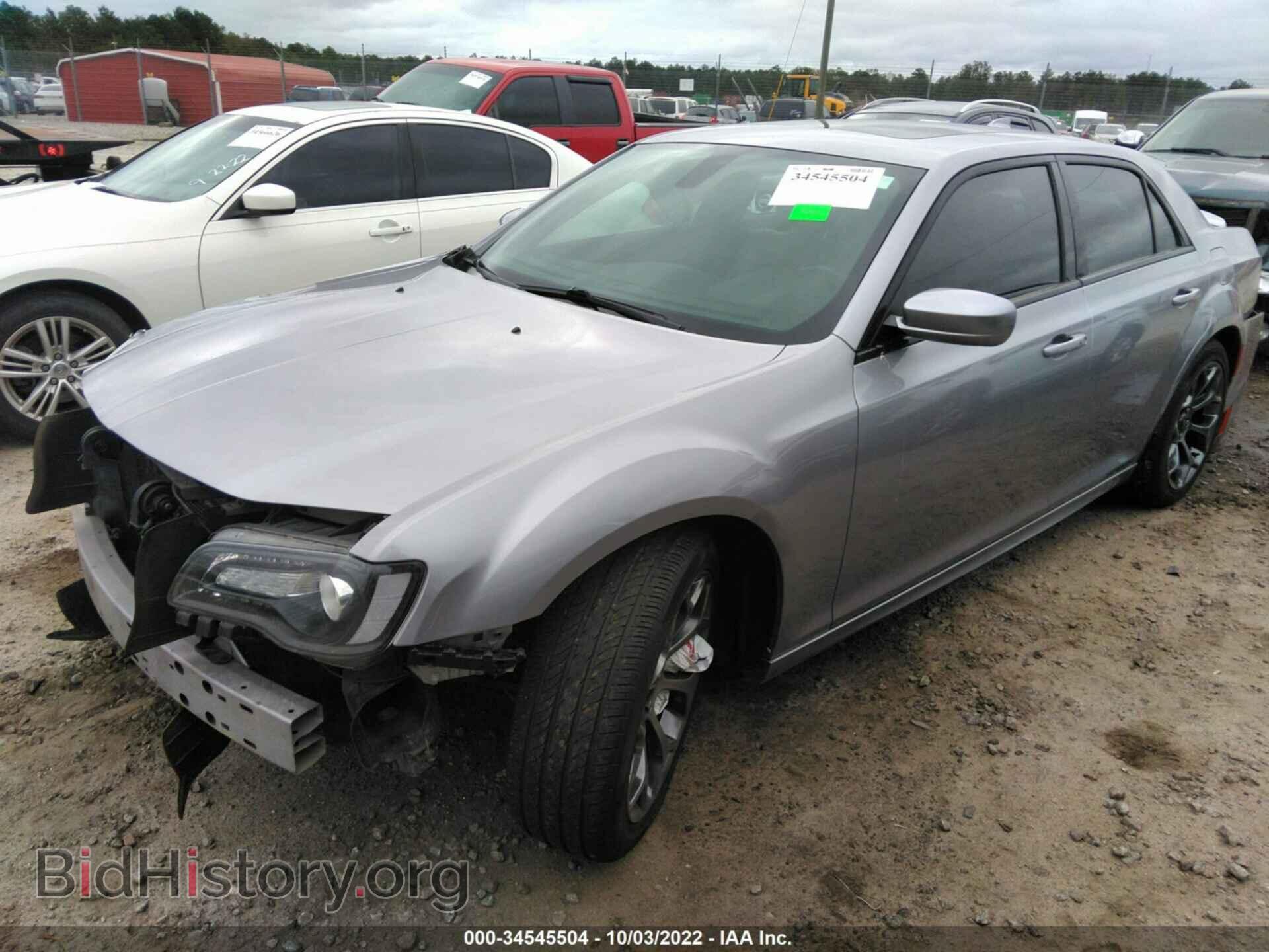 2017 CHRYSLER 300 - VIN: 2C3CCABG5HH657487 - Фото 2