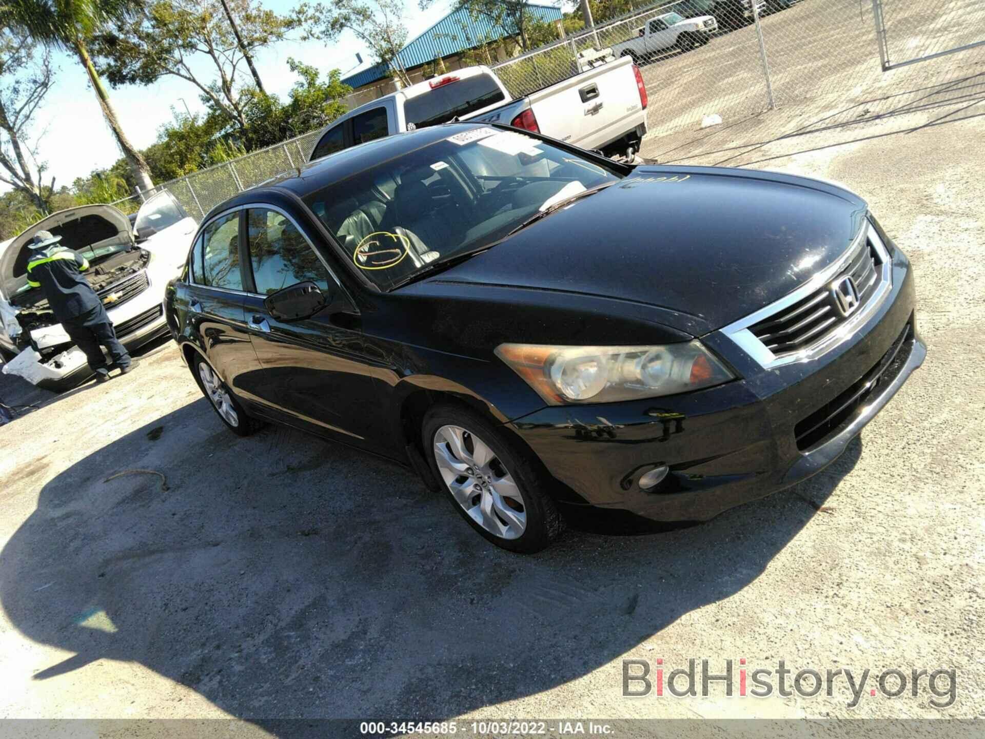 Photo 1HGCP3F83AA011868 - HONDA ACCORD SDN 2010