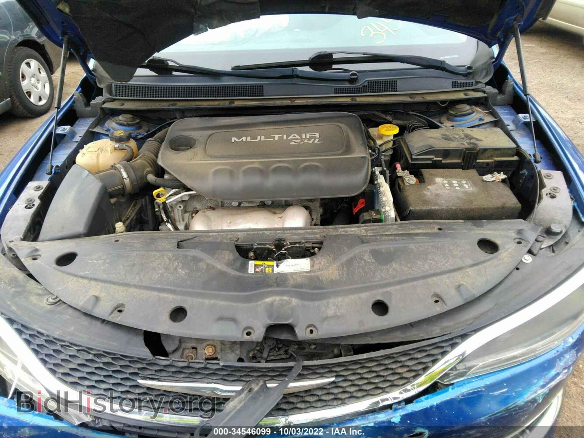 2015 CHRYSLER 200 - VIN: 1C3CCCAB0FN582543 - Фото 10