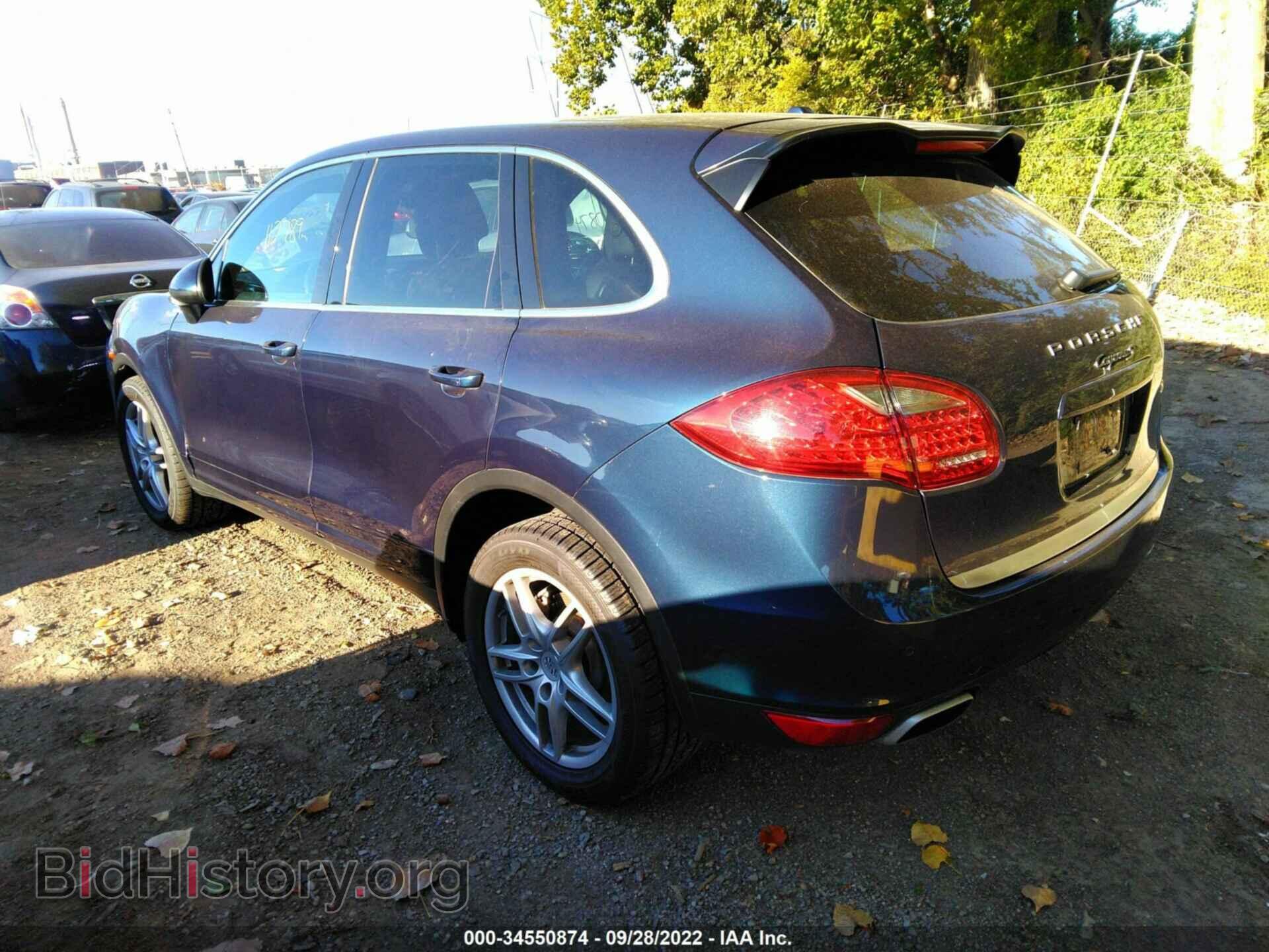 2011 PORSCHE CAYENNE - VIN: WP1AB2A25BLA44408 - Photo 3