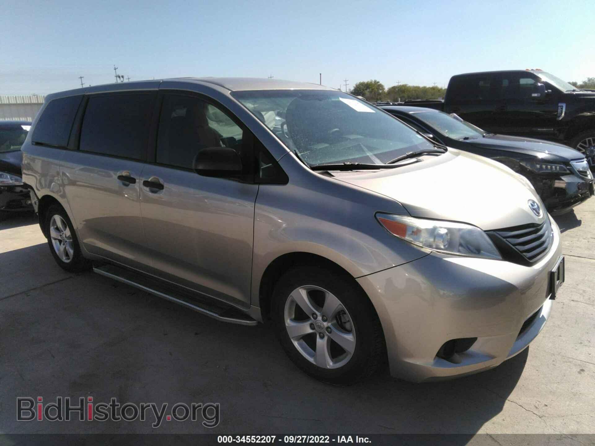 Фотография 5TDZZ3DC2HS891355 - TOYOTA SIENNA 2017