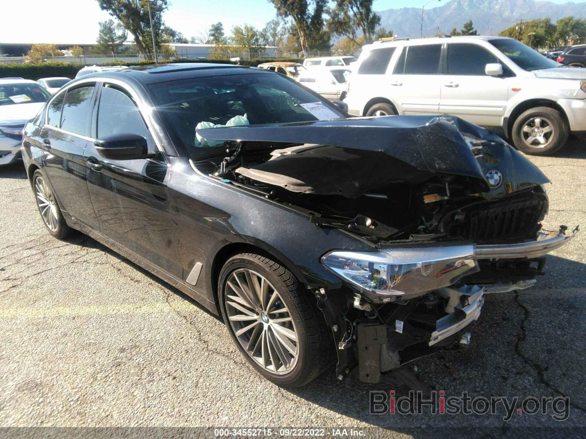 Photo WBAJE5C58KWE66155 - BMW 5 SERIES 2019