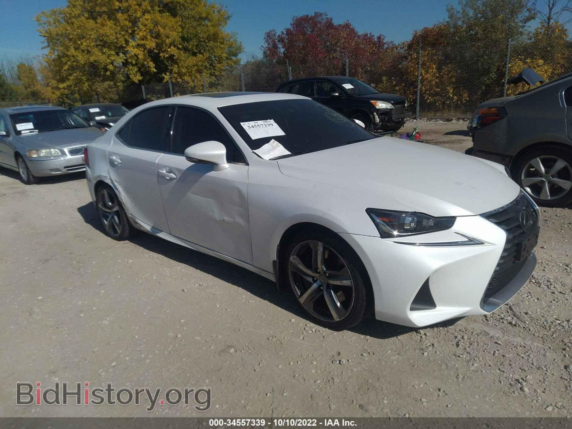Photo JTHCM1D22H5020010 - LEXUS IS 2017