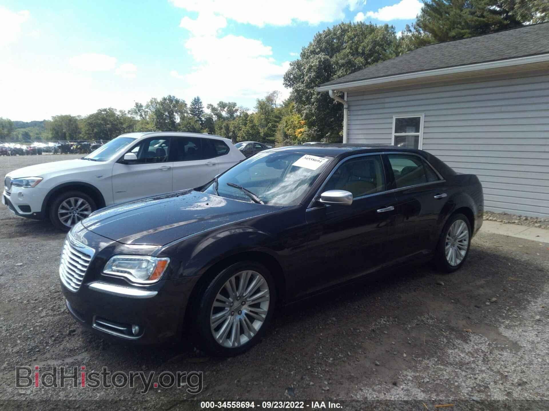 2012 CHRYSLER 300 - VIN: 2C3CCAPT2CH277828 - Photo 2