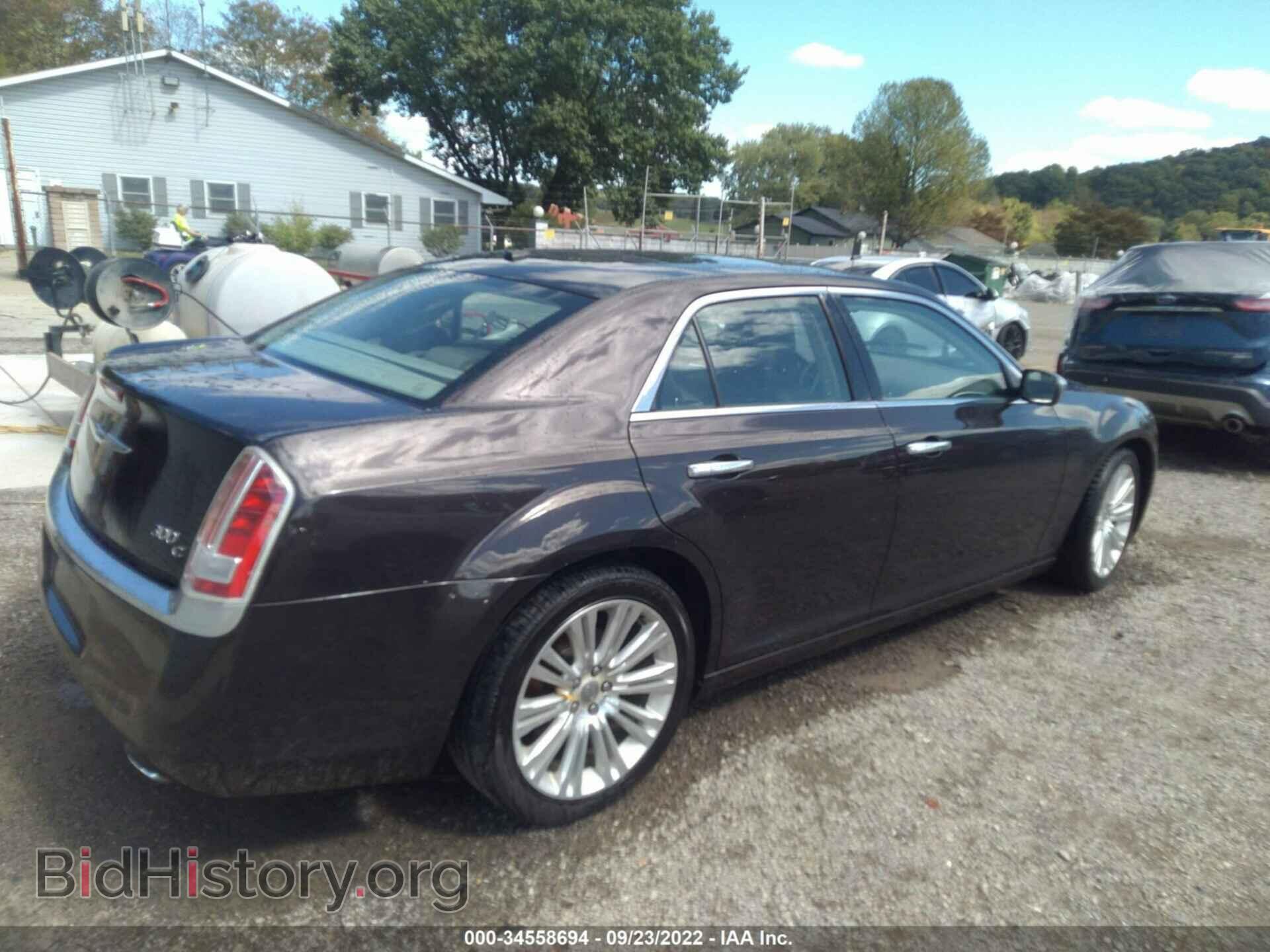 2012 CHRYSLER 300 - VIN: 2C3CCAPT2CH277828 - Photo 4