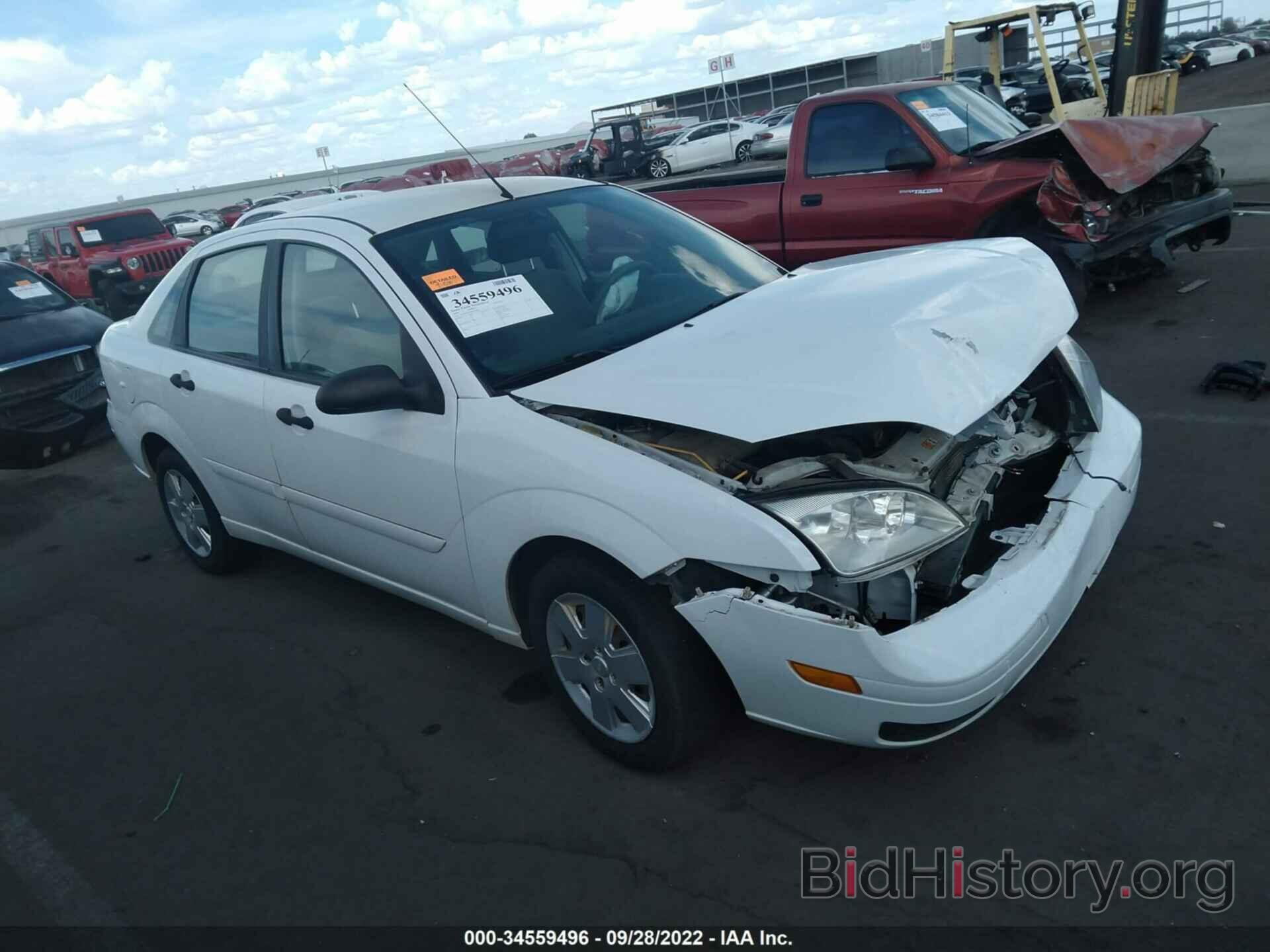 Photo 1FAFP34N76W126056 - FORD FOCUS 2006