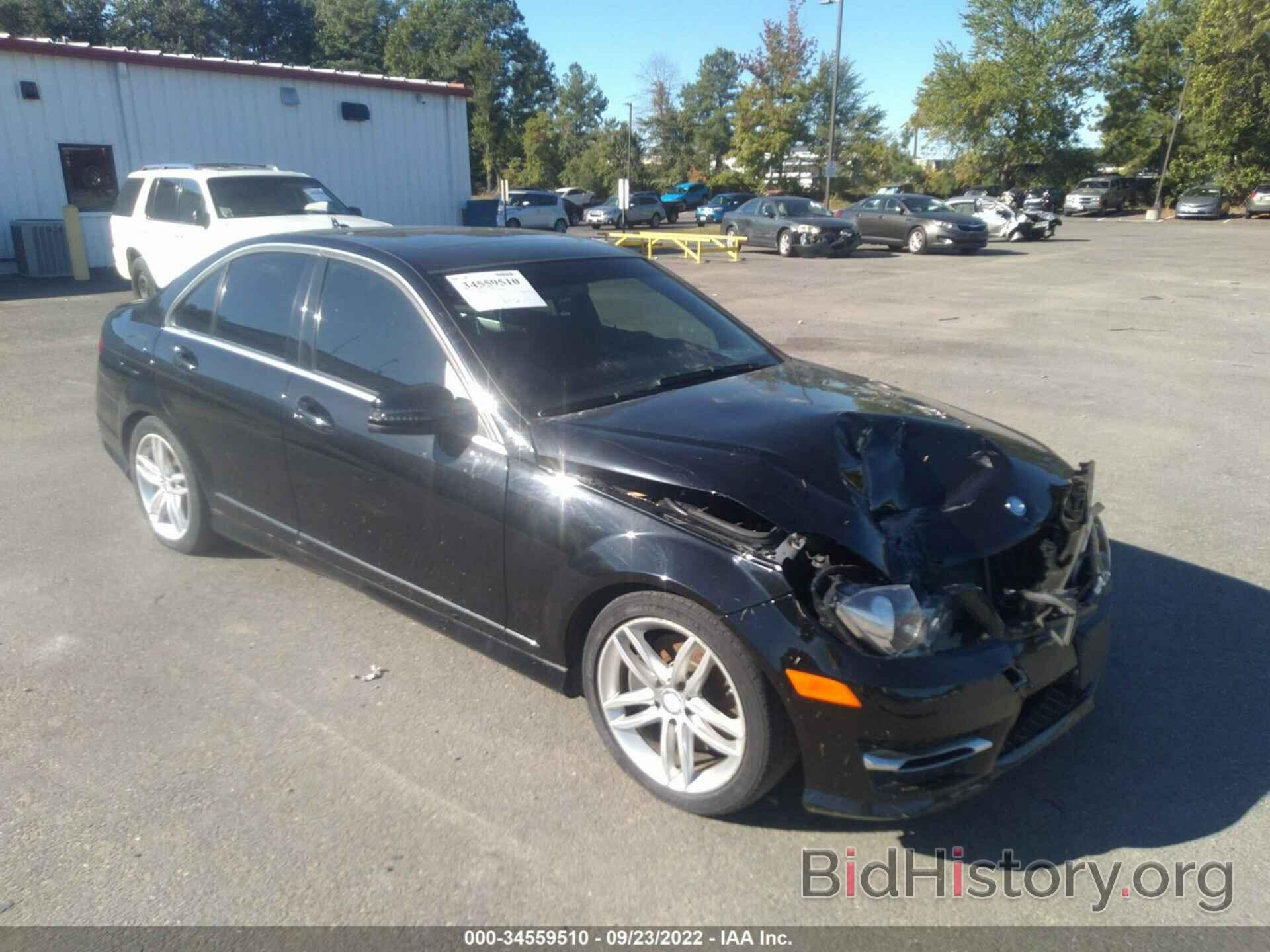 Photo WDDGF8AB3DR289491 - MERCEDES-BENZ C-CLASS 2013