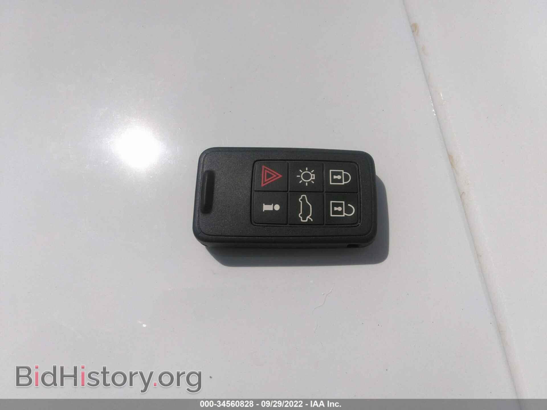 2015 VOLVO XC60 - VIN: YV440MDB5F2588198 - Фото 11