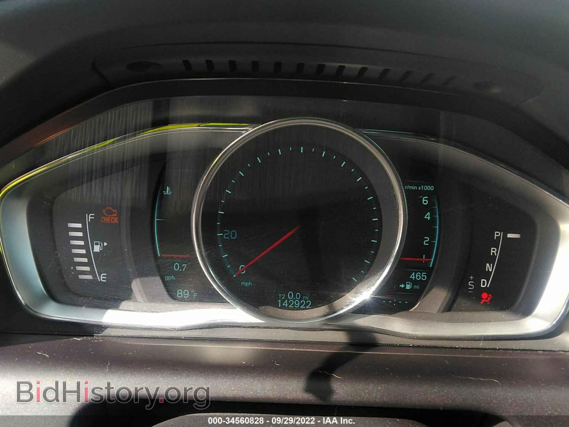 2015 VOLVO XC60 - VIN: YV440MDB5F2588198 - Фото 7