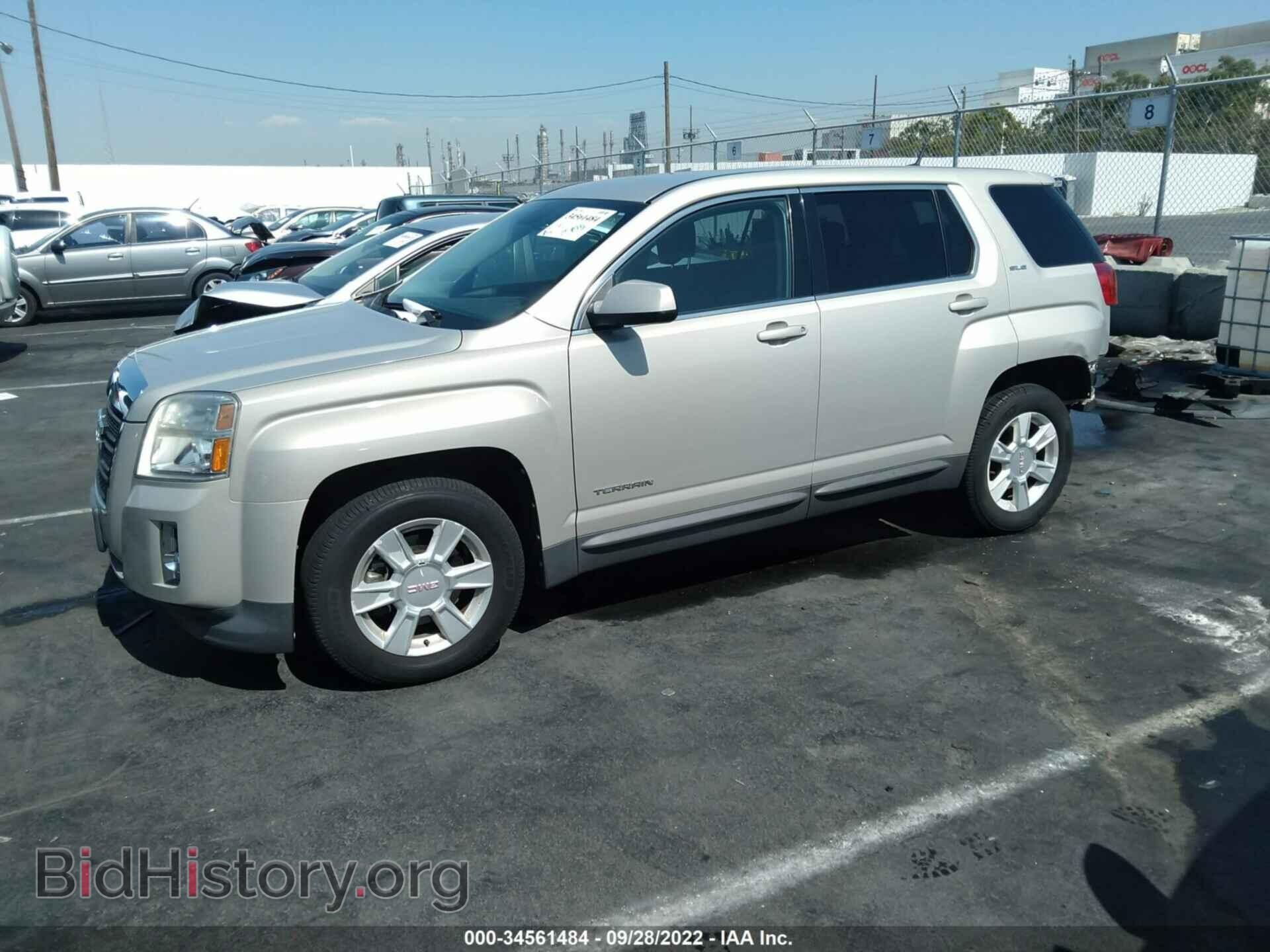 2012 GMC TERRAIN - VIN: 2GKALMEK0C6120457 - Photo 2