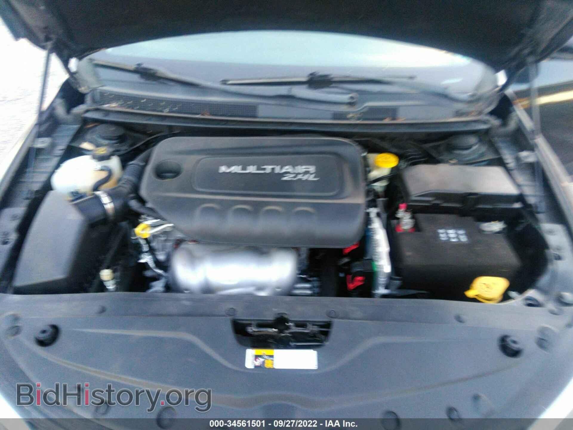 2015 CHRYSLER 200 - VIN: 1C3CCCAB8FN749442 - Фото 10