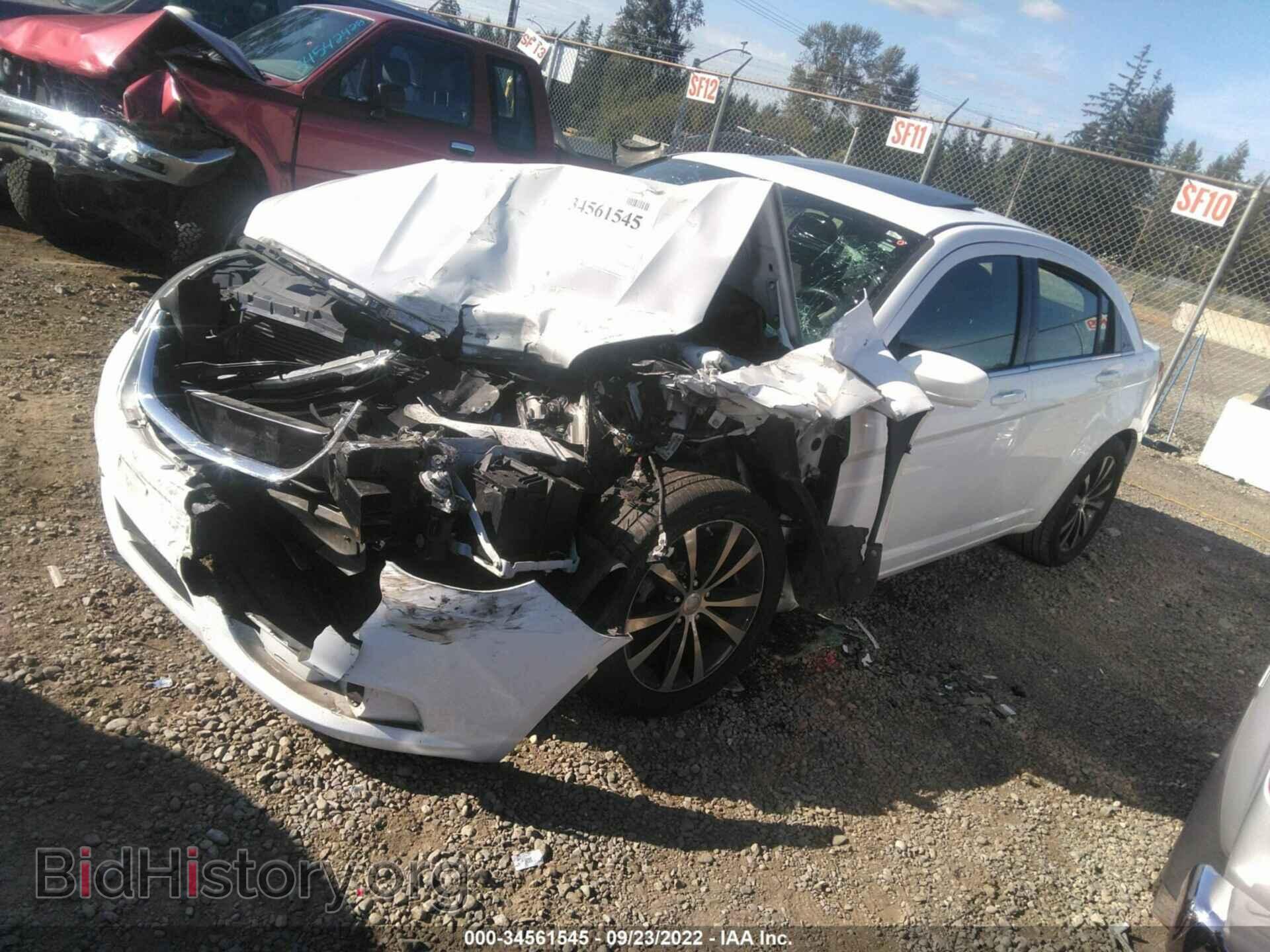 2013 CHRYSLER 200 - VIN: 1C3CCBBG3DN744344 - Photo 2