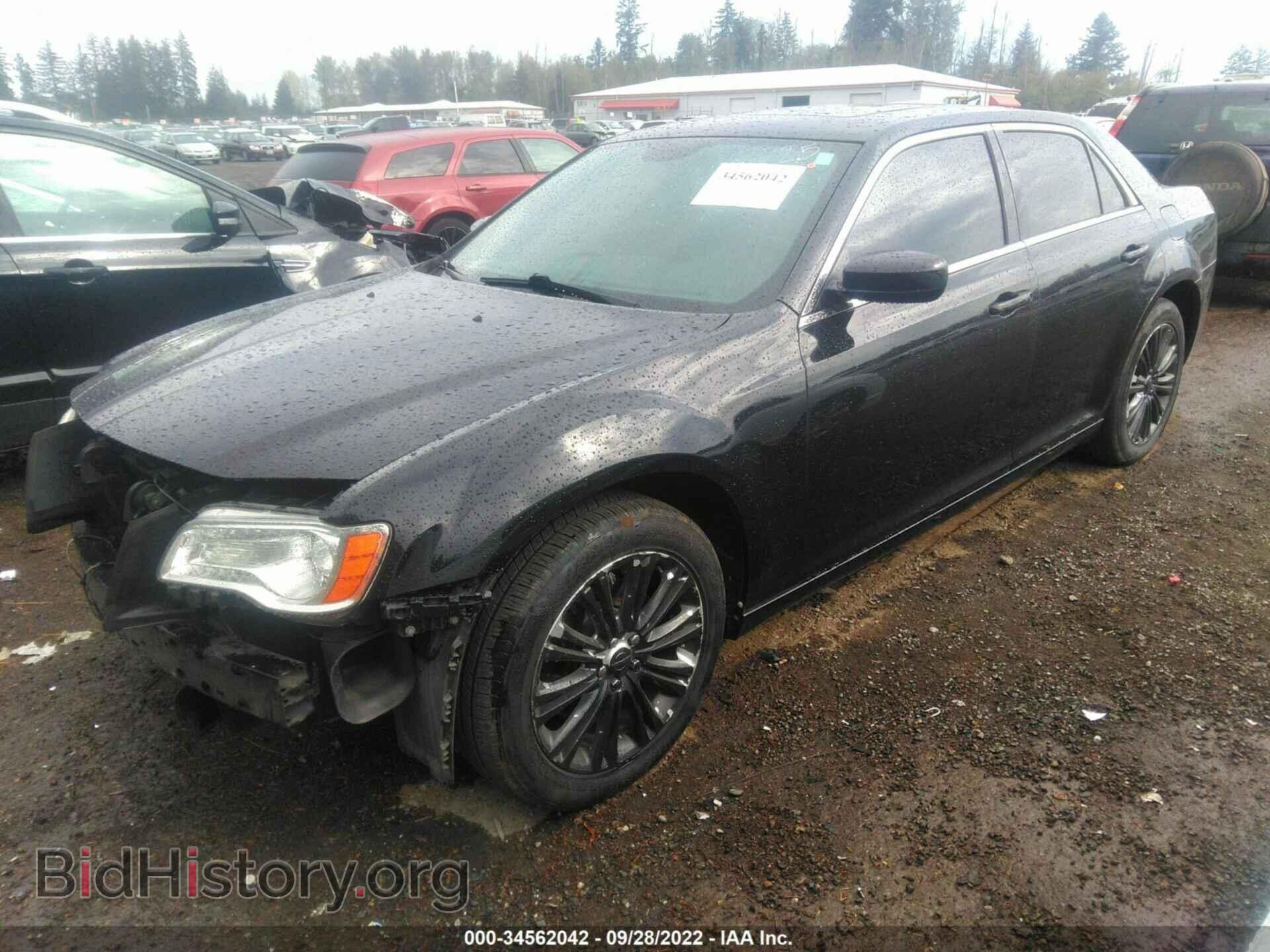 2014 CHRYSLER 300 - VIN: 2C3CCARG4EH306023 - Photo 2