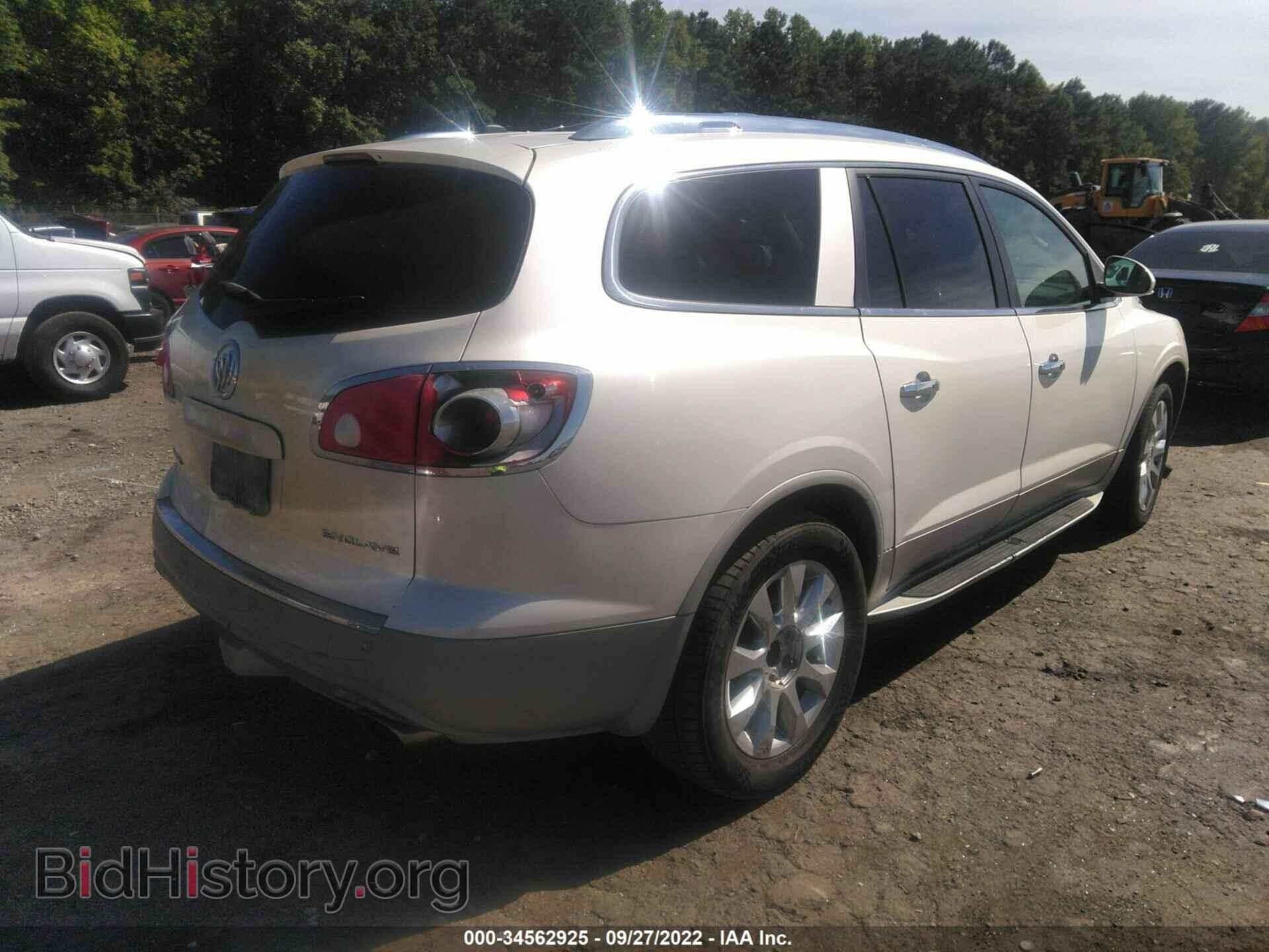 2012 BUICK ENCLAVE - VIN: 5GAKRDED0CJ266247 - Photo 4