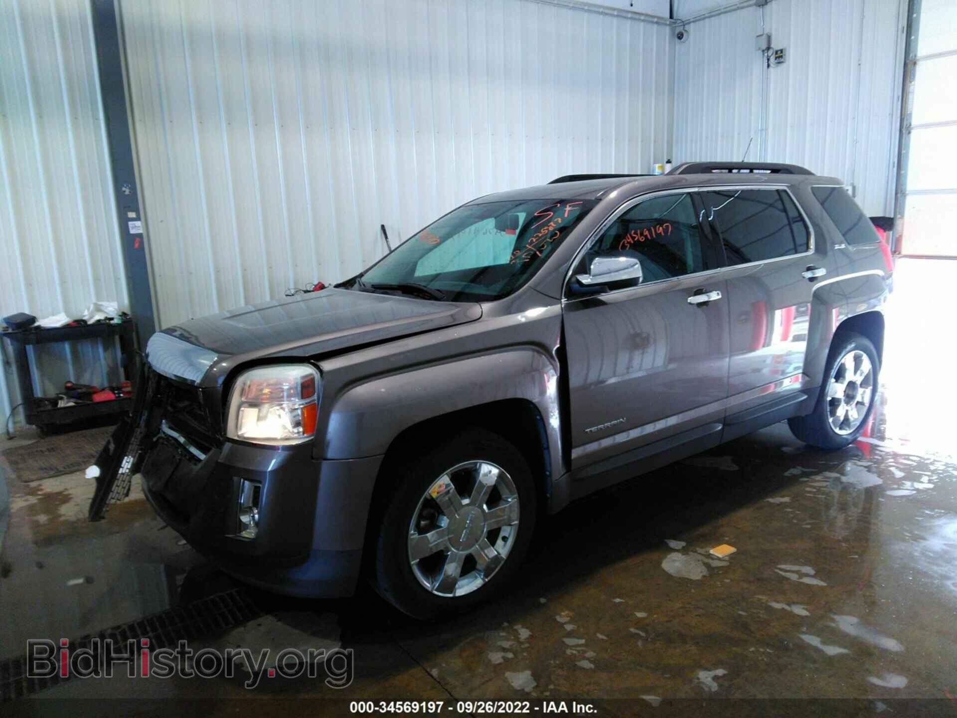 2010 GMC TERRAIN - VIN: 2CTFLEEY2A6375981 - Photo 2