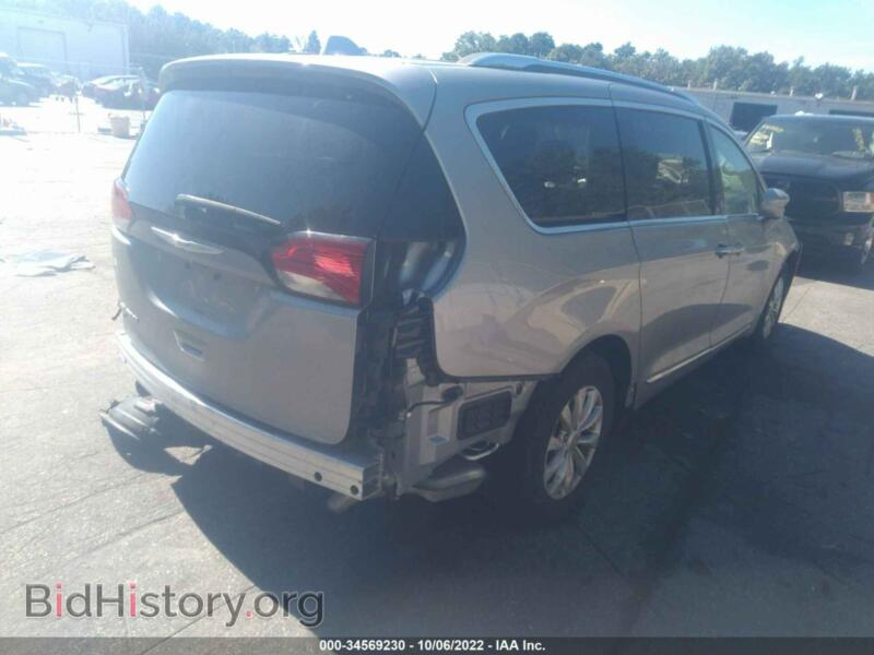 2019 Chrysler PACIFICA (VIN 2C4RC1BG1KR531487) — photo 4 of 12