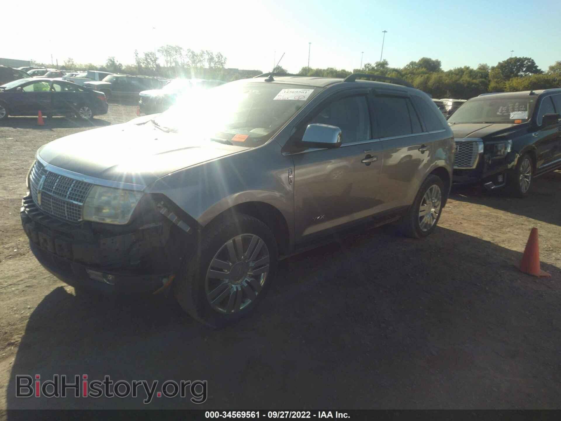 2008 LINCOLN MKX - VIN: 2LMDU68C58BJ15694 - Фото 2