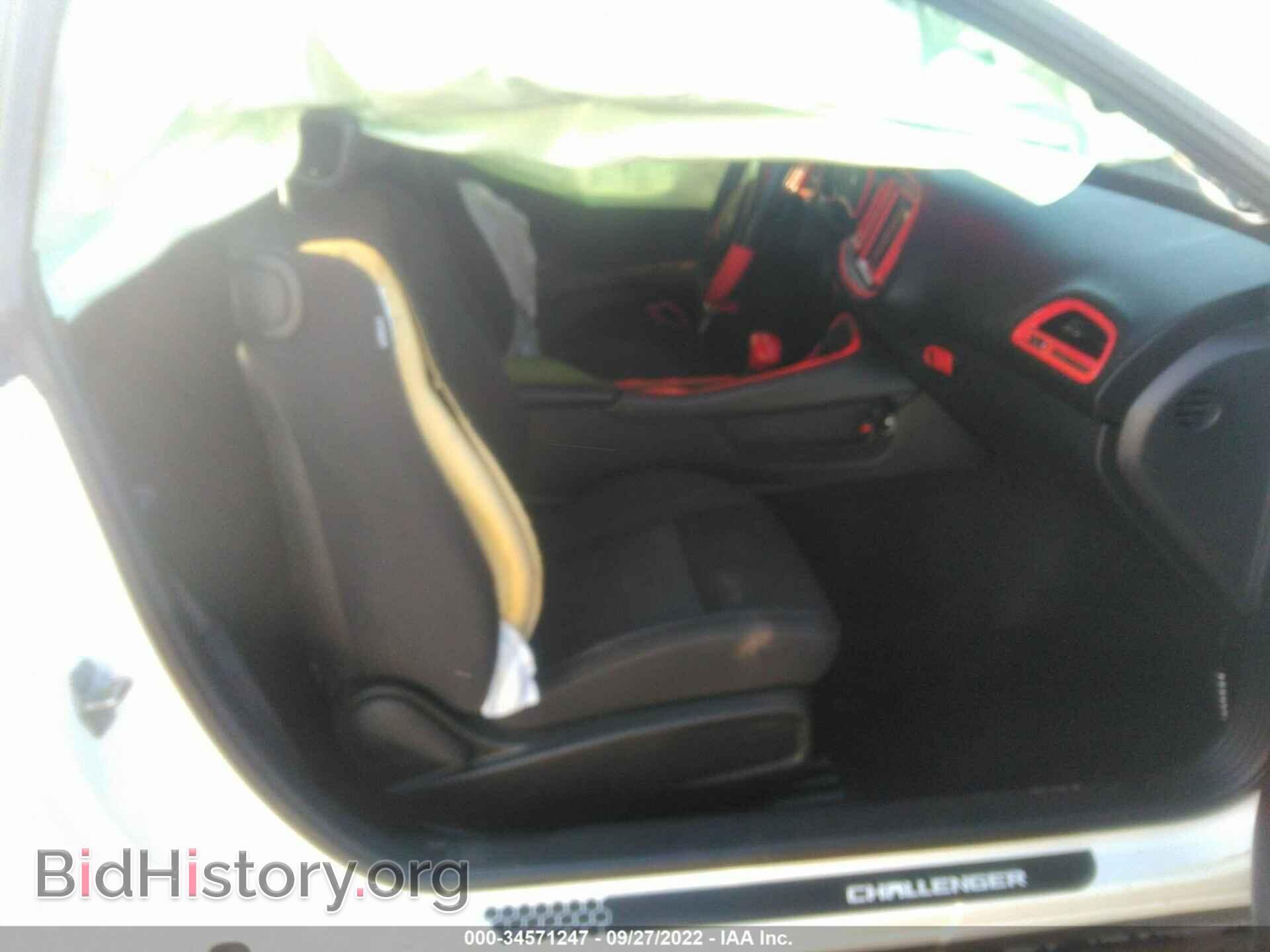 2019 DODGE CHALLENGER - VIN: 2C3CDZAG4KH677301 - Photo 5