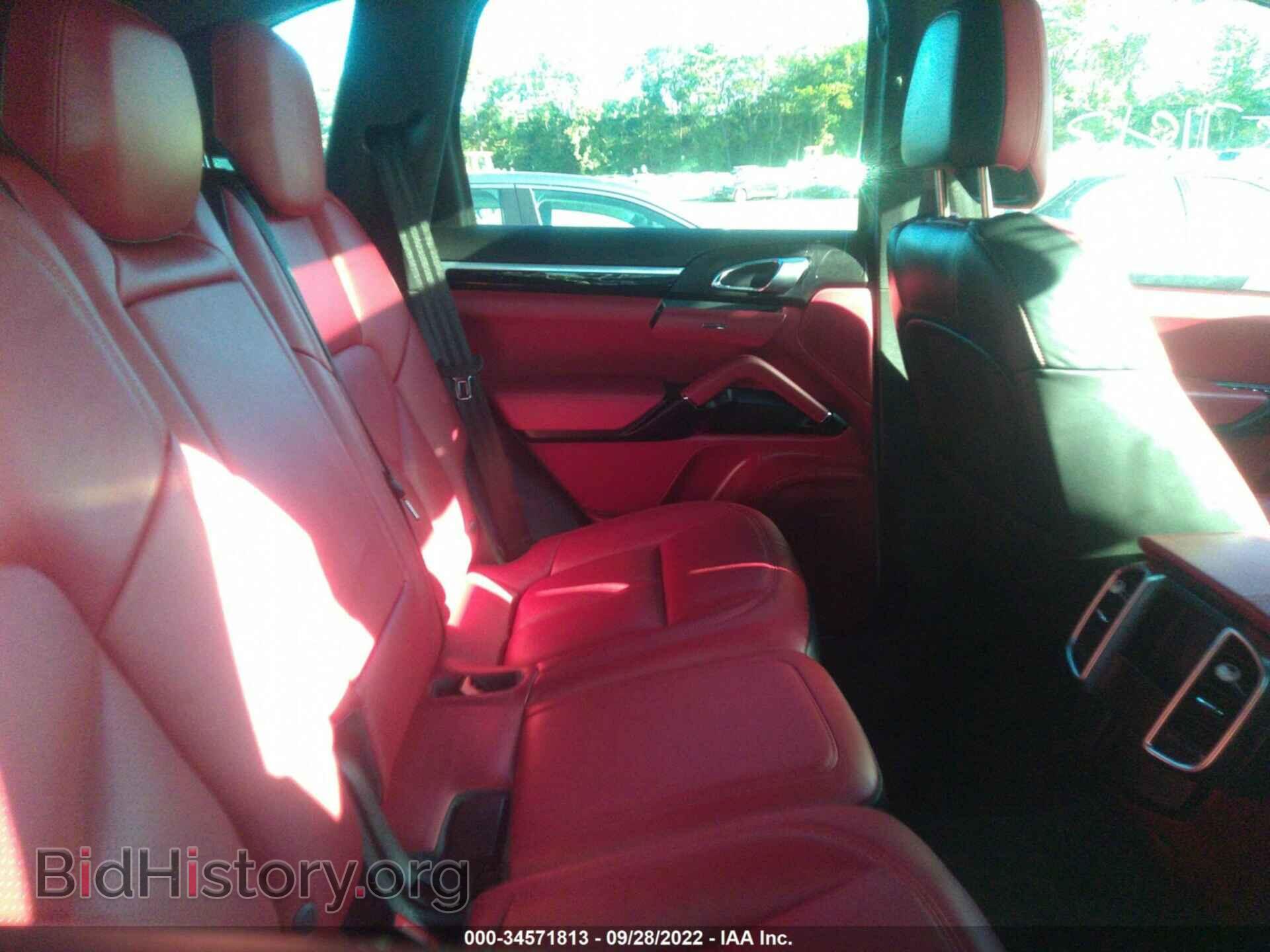 2017 PORSCHE CAYENNE - VIN: WP1AA2A29HKA87781 - Фото 8