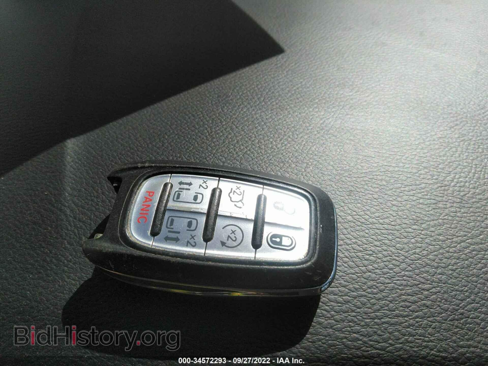 2018 CHRYSLER PACIFICA - VIN: 2C4RC1BG8JR269823 - Photo 11