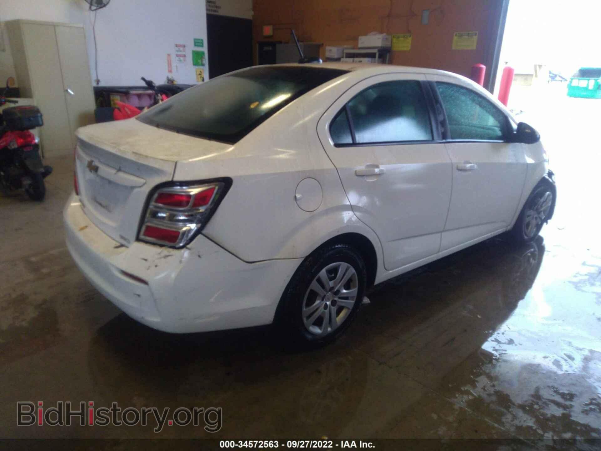 2017 CHEVROLET SONIC - VIN: 1G1JB5SH1H4152249 - Фото 4